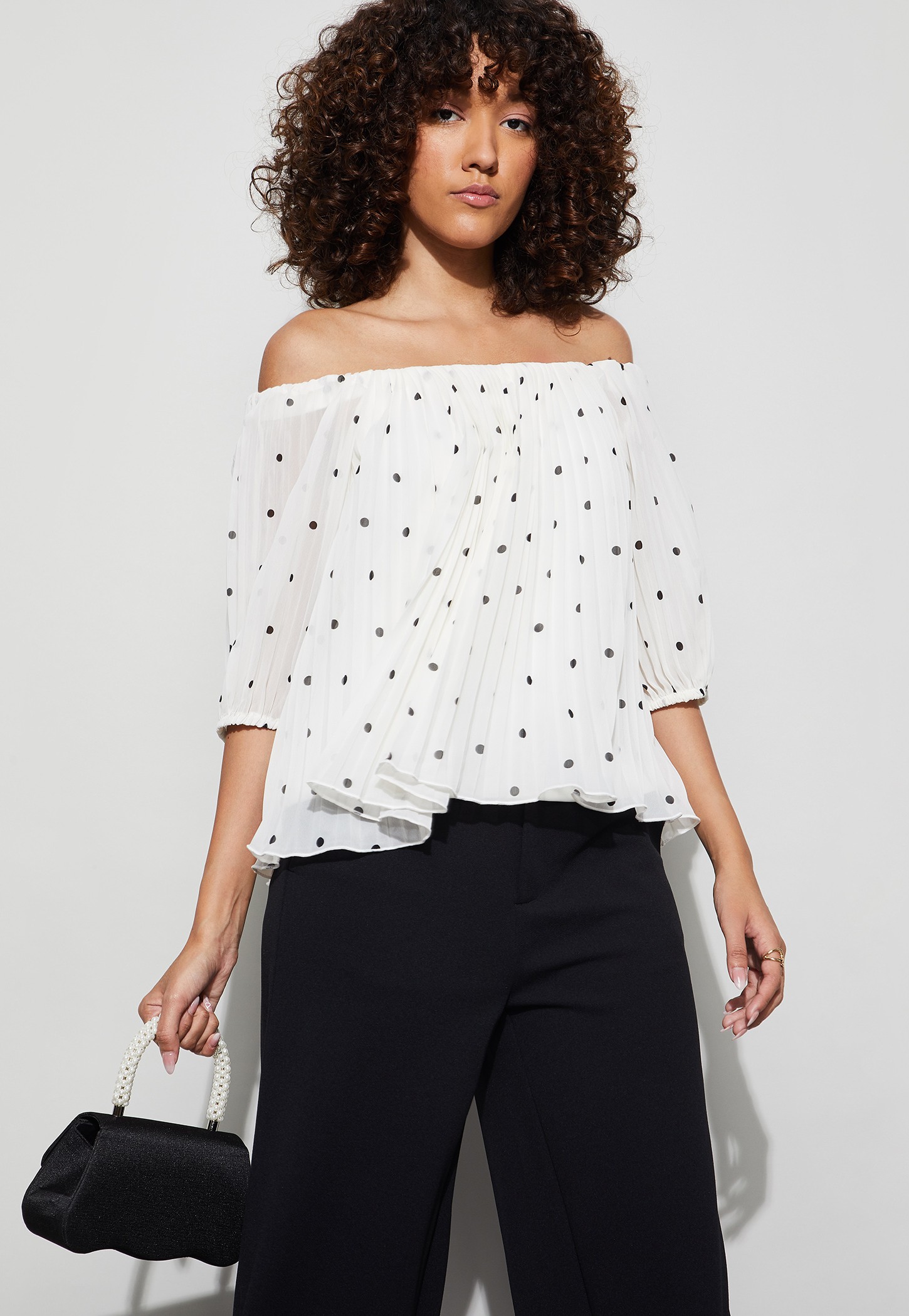 CODE Polka-Dot Print Off-Shoulder Top-image-10