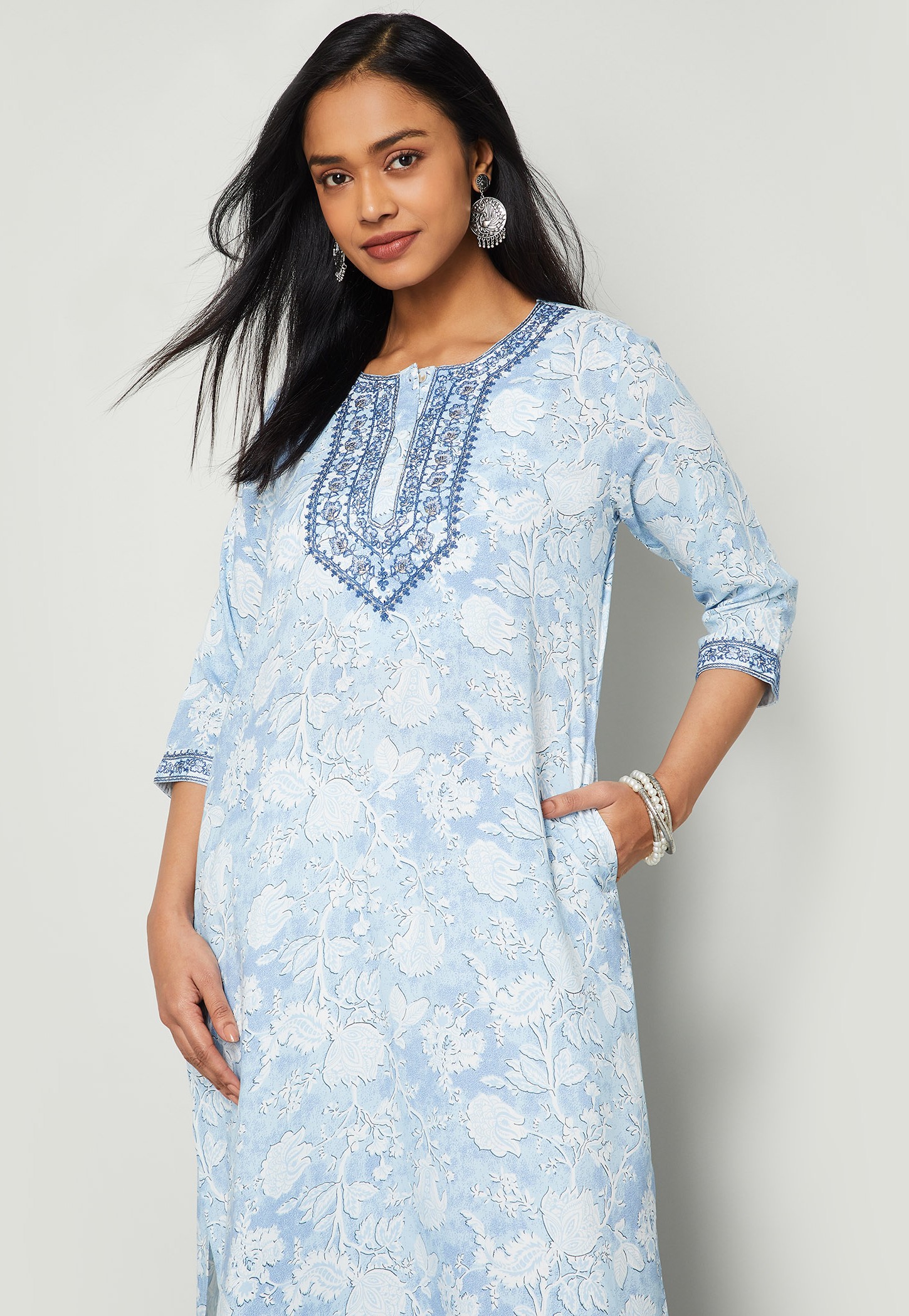 MELANGE Embroidered Yoke Straight Kurta-picture-41