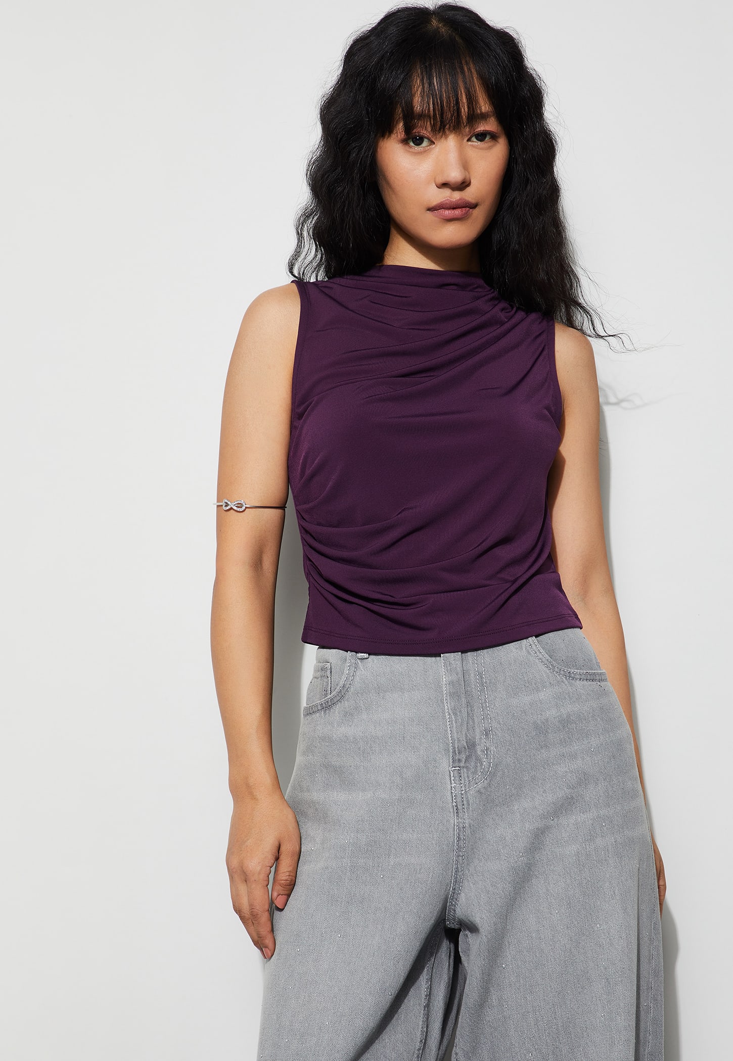 GINGER Ruched Mock Neck Crop Top-picture-15