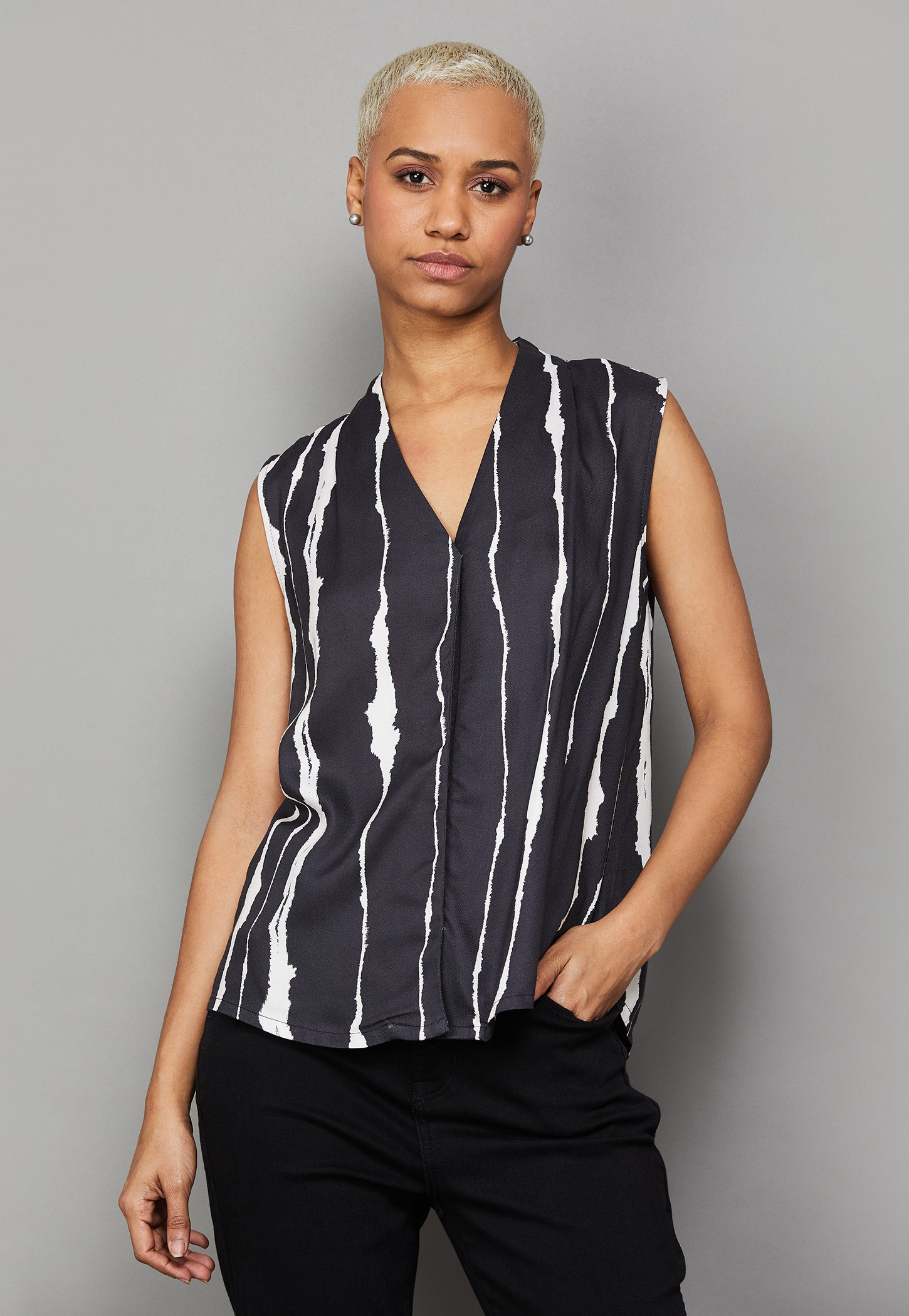 AND Printed Sleeveless Top-picture-14