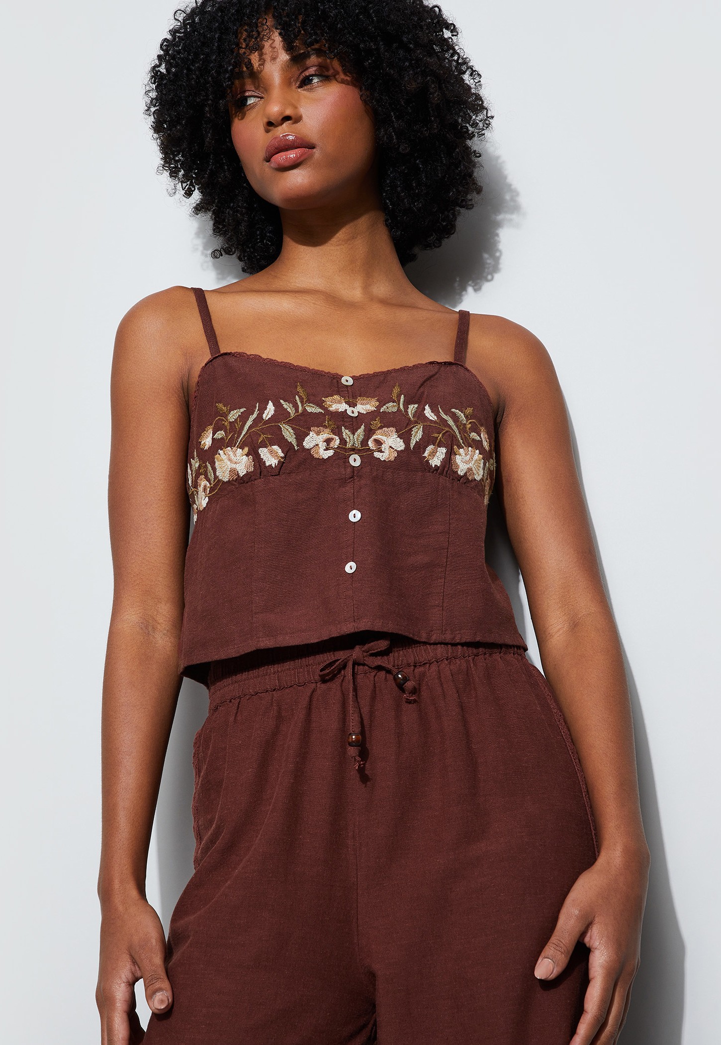 GINGER Embroidered Crop Top-picture-12