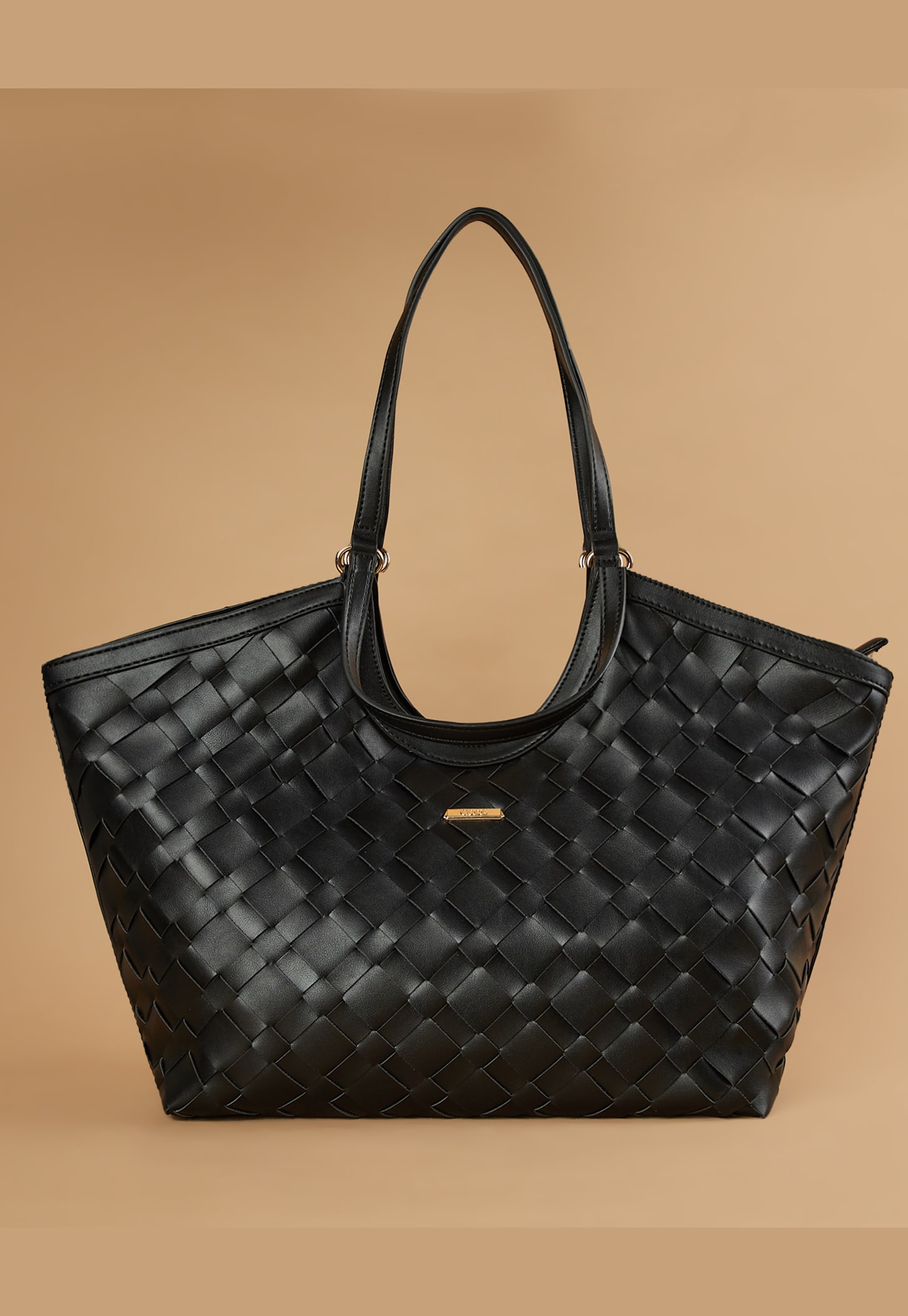 CODE Woven Shoulder Bag-picture-27