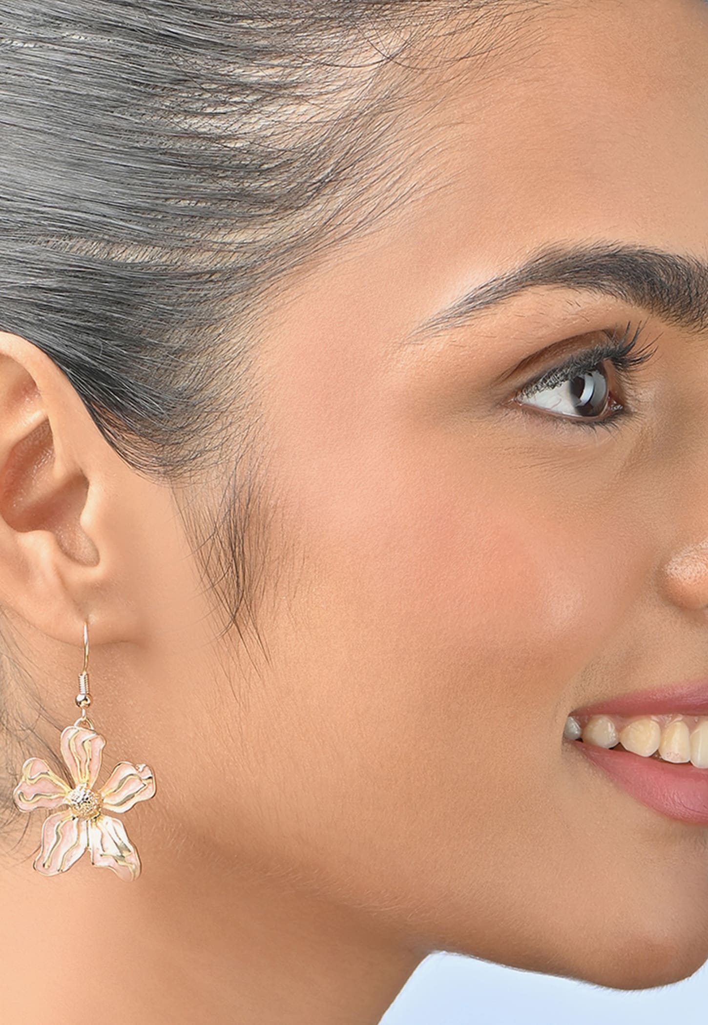 TONIQ Floral Shaped Drop Earrings-picture-20