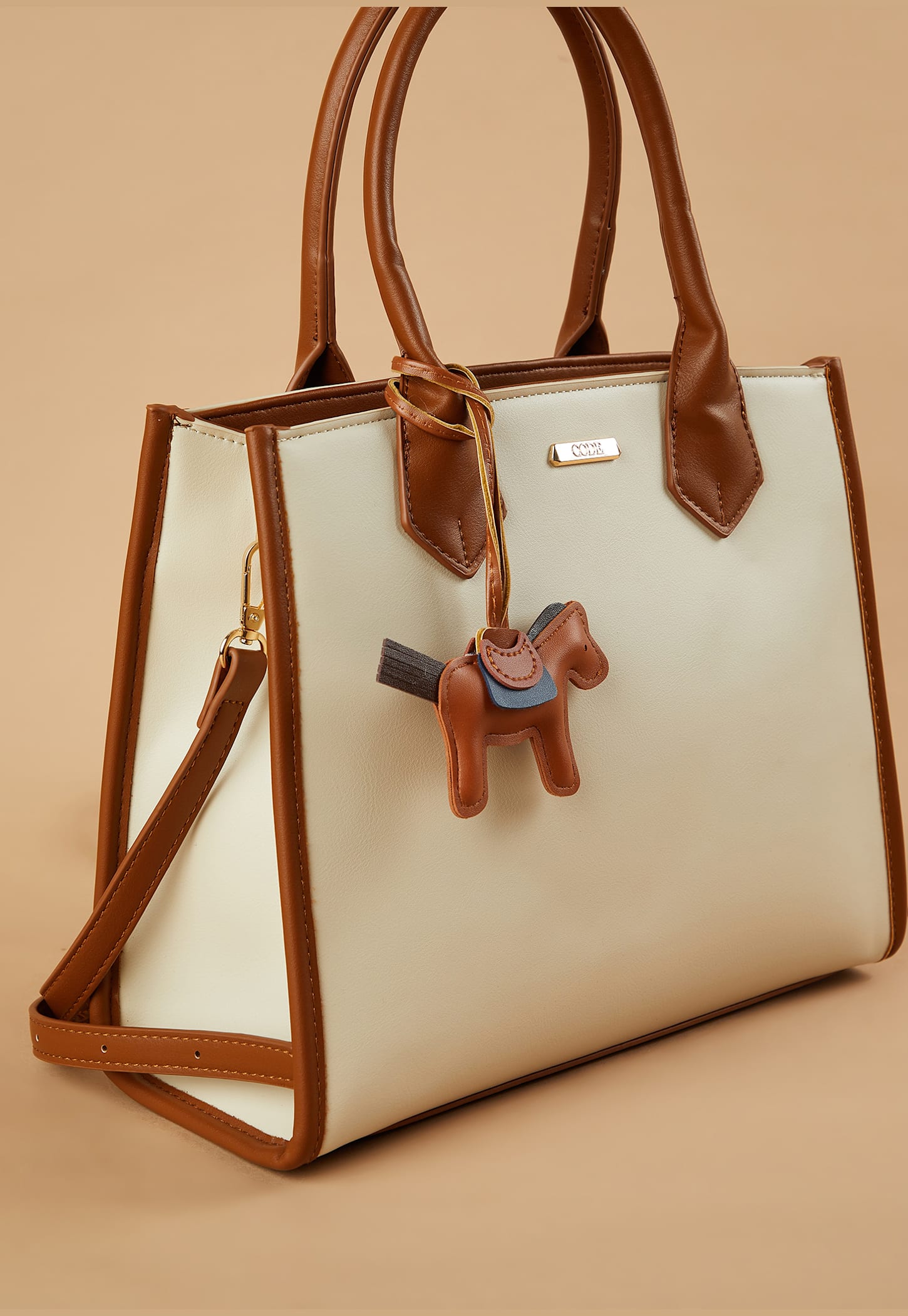 CODE Solid Handheld Bag