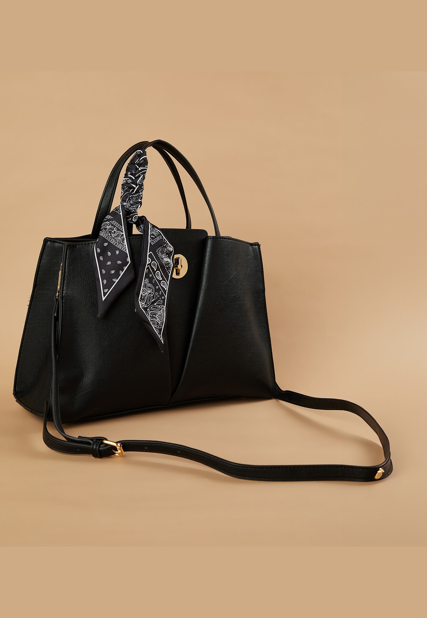 GINGER Solid Handheld Bag