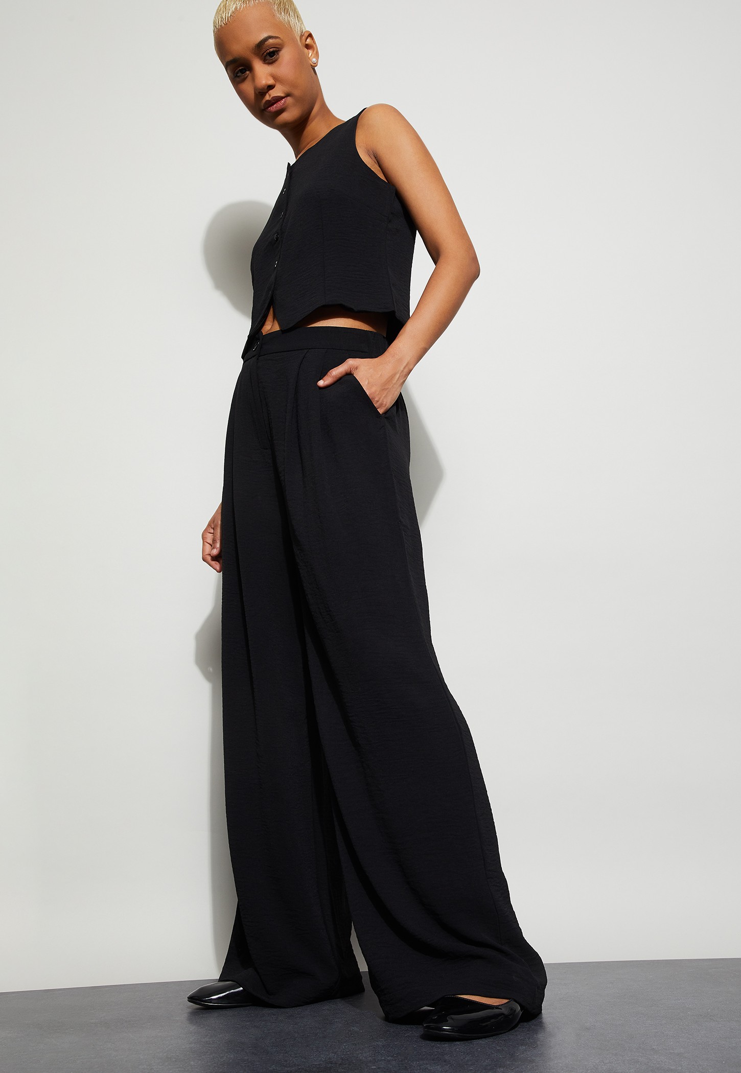 GINGER Textured Wide-Leg Trousers-picture-16