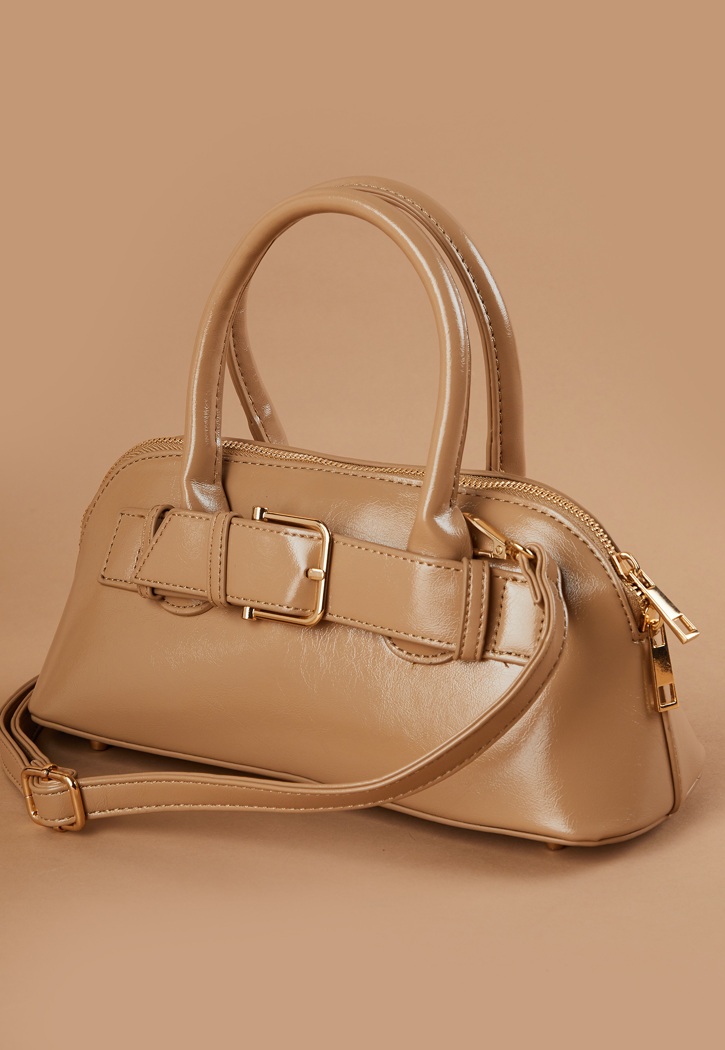 GINGER Buckle Detail Handheld Bag-picture-16