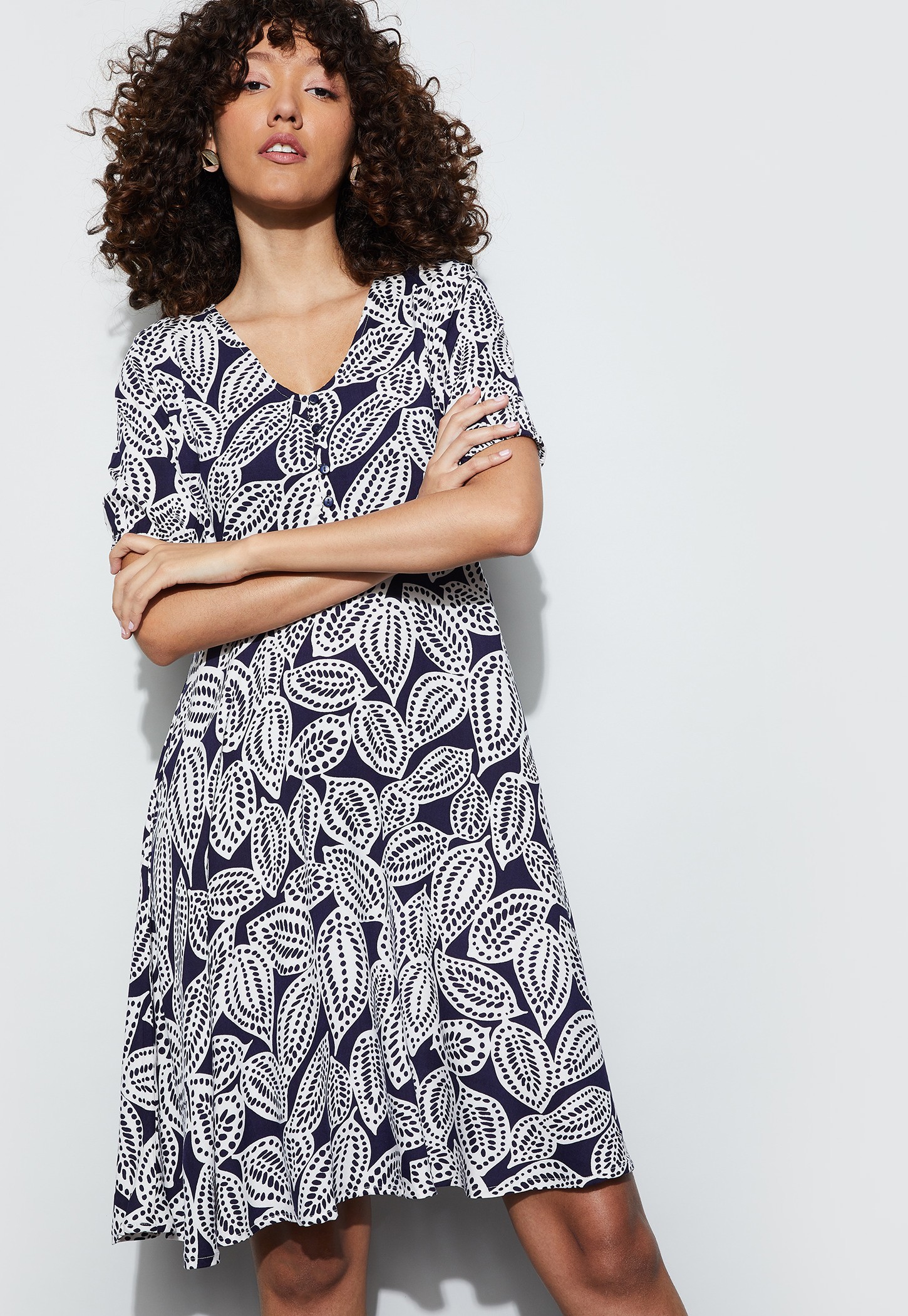 FAME FOREVER Printed A-line Dress-picture-26