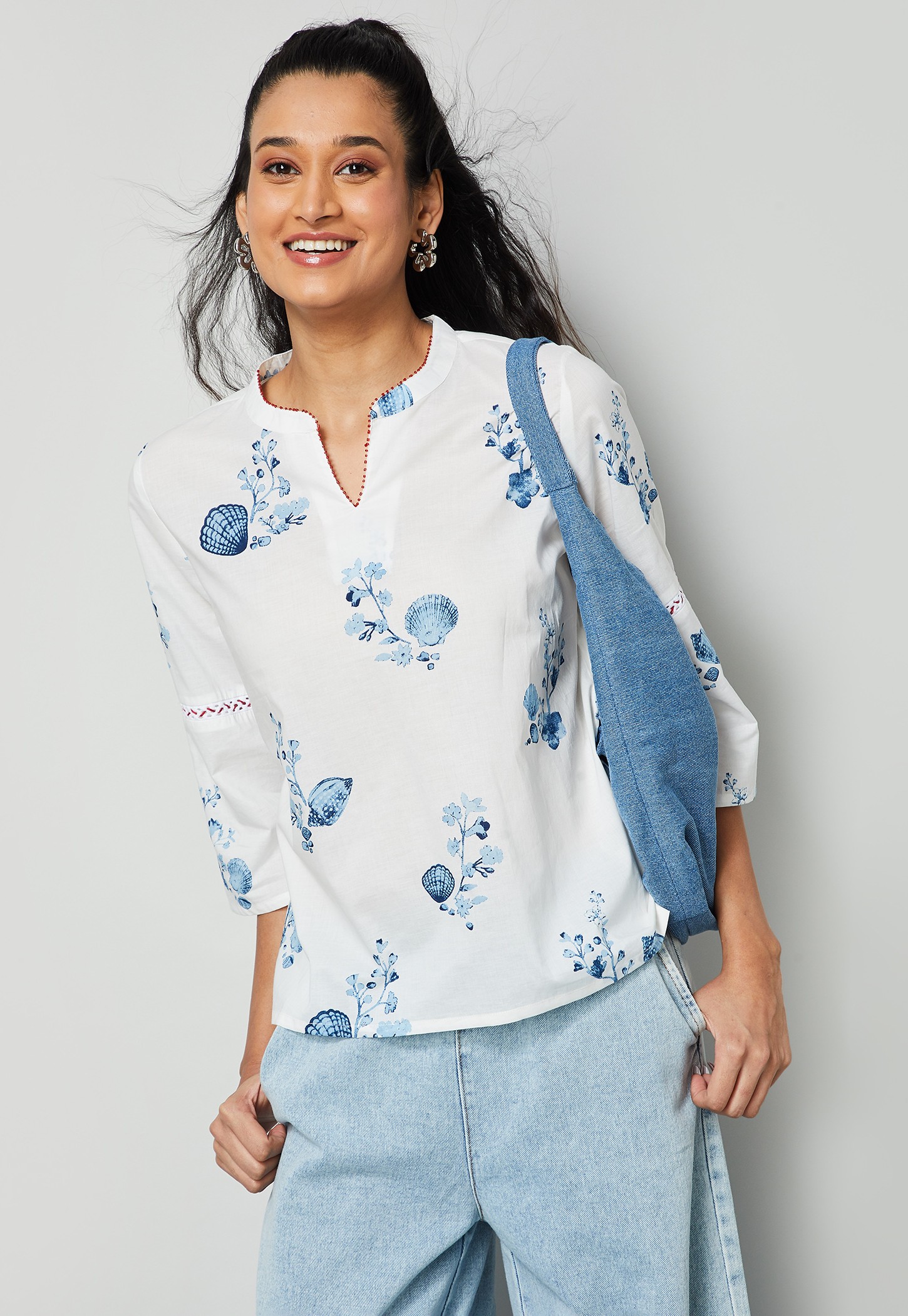 COLOUR ME Floral Print Top-picture-31