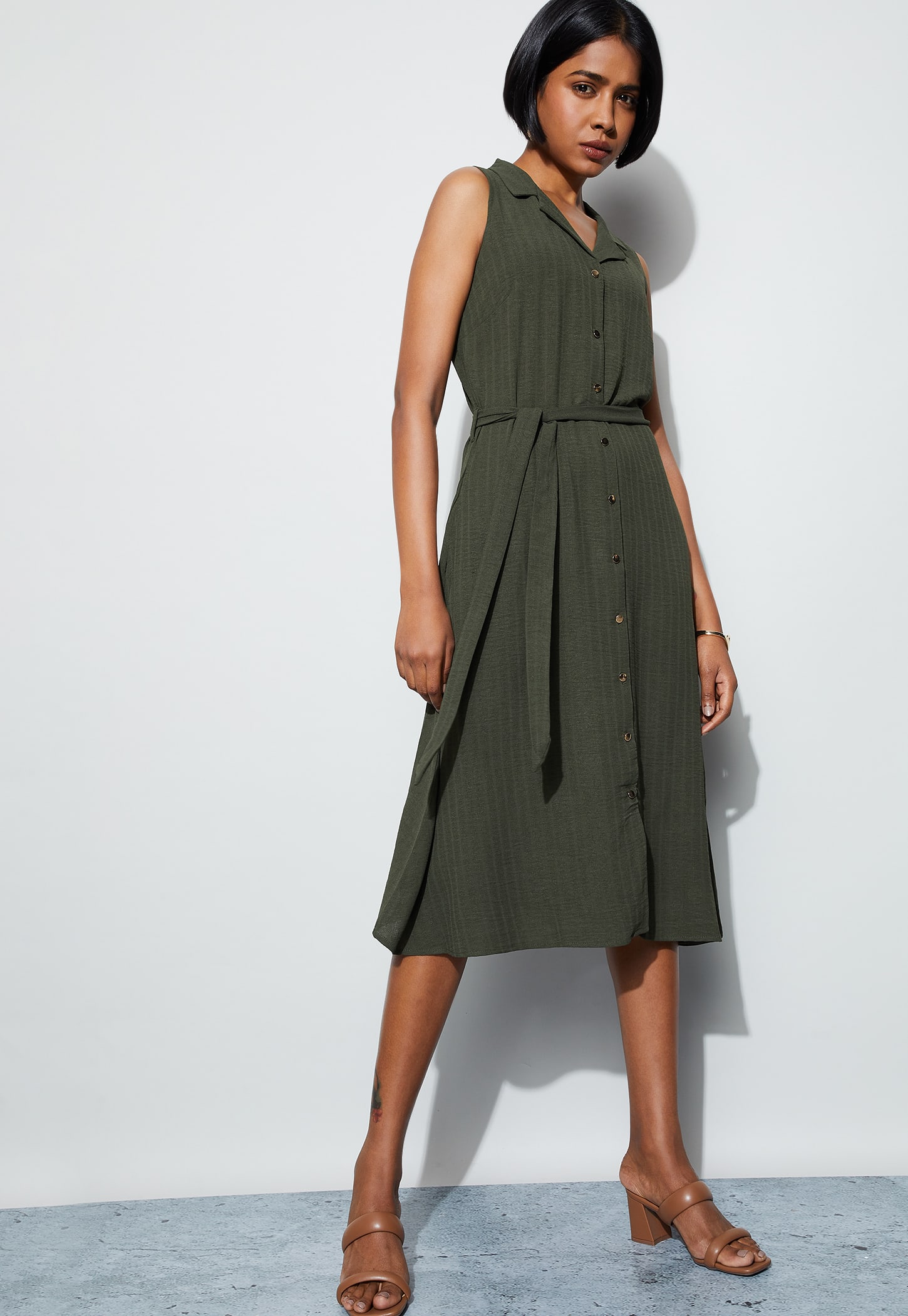 CODE Textured Buttoned Midi Dress-picture-35