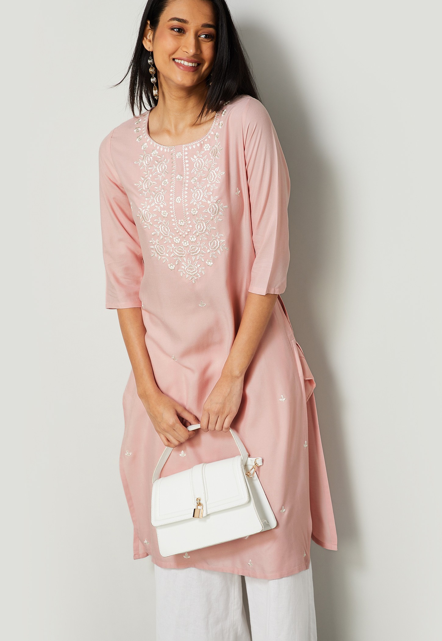 MELANGE Embroidered Straight Kurta-picture-25