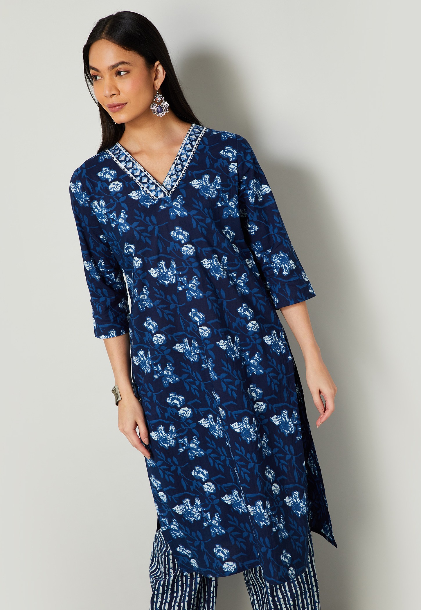MELANGE Floral Kurta Set-picture-29