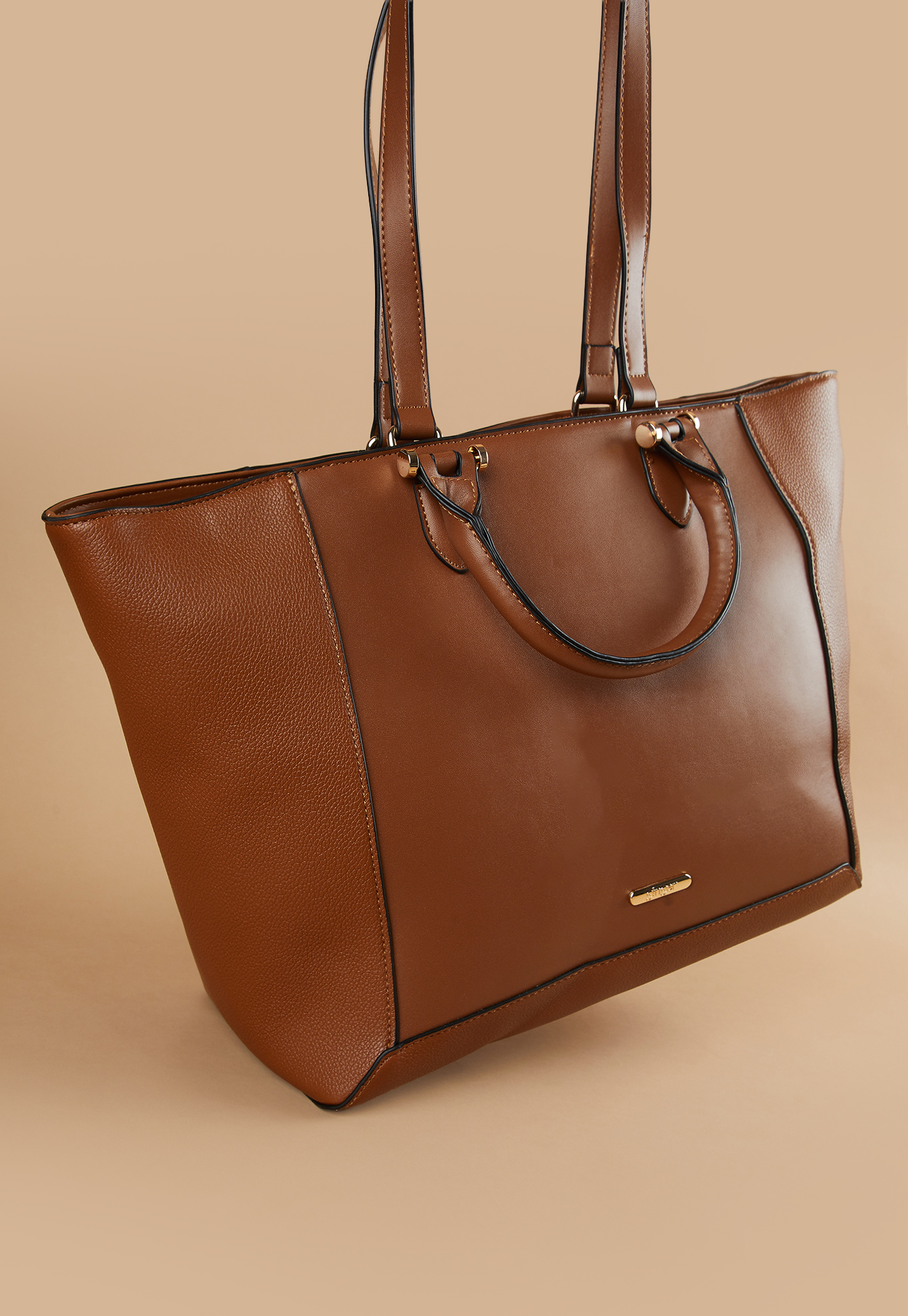 GINGER Textured Shoulder Bag-picture-25