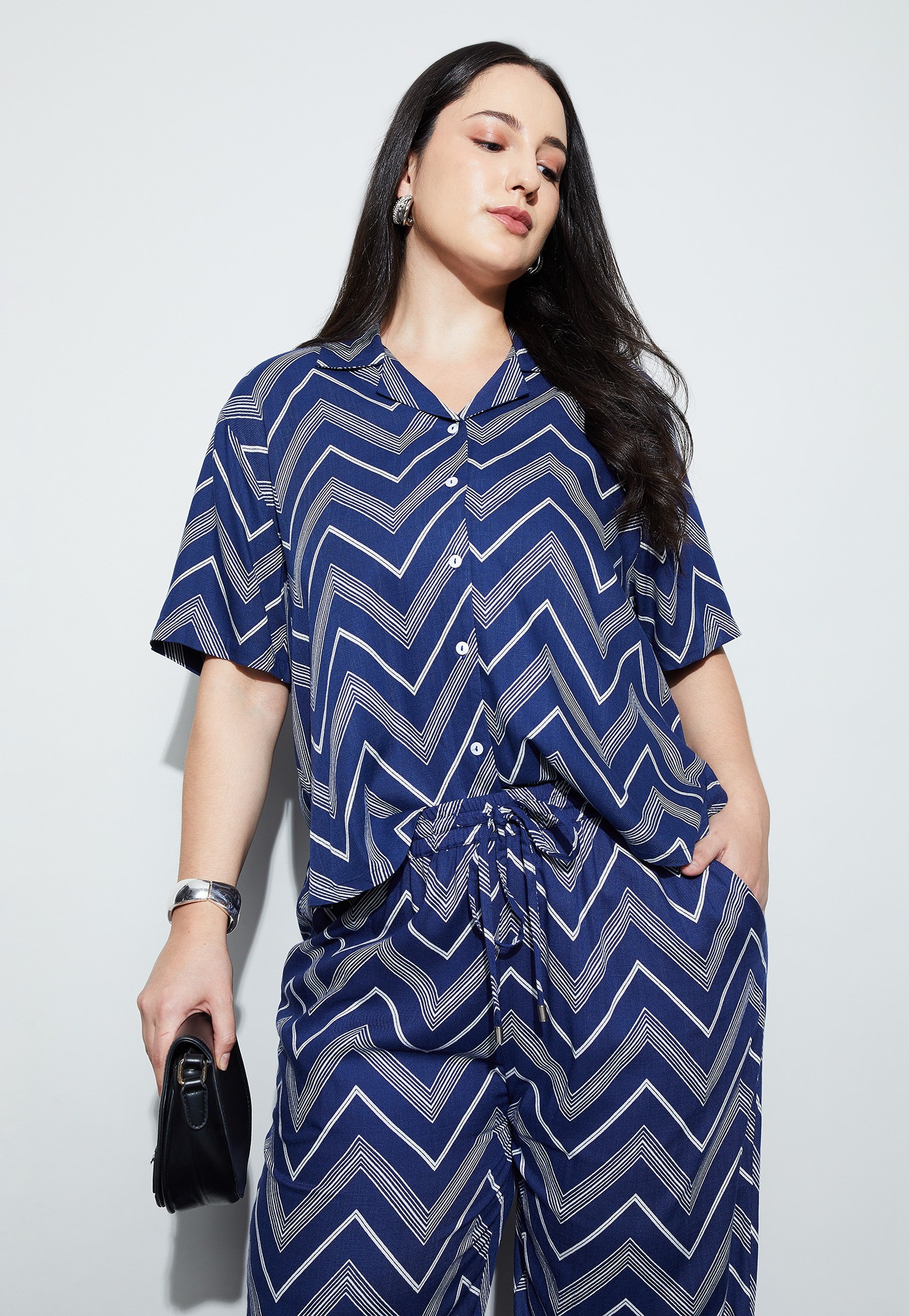 NEXUS Chevron Print Buttoned Shirt-picture-10