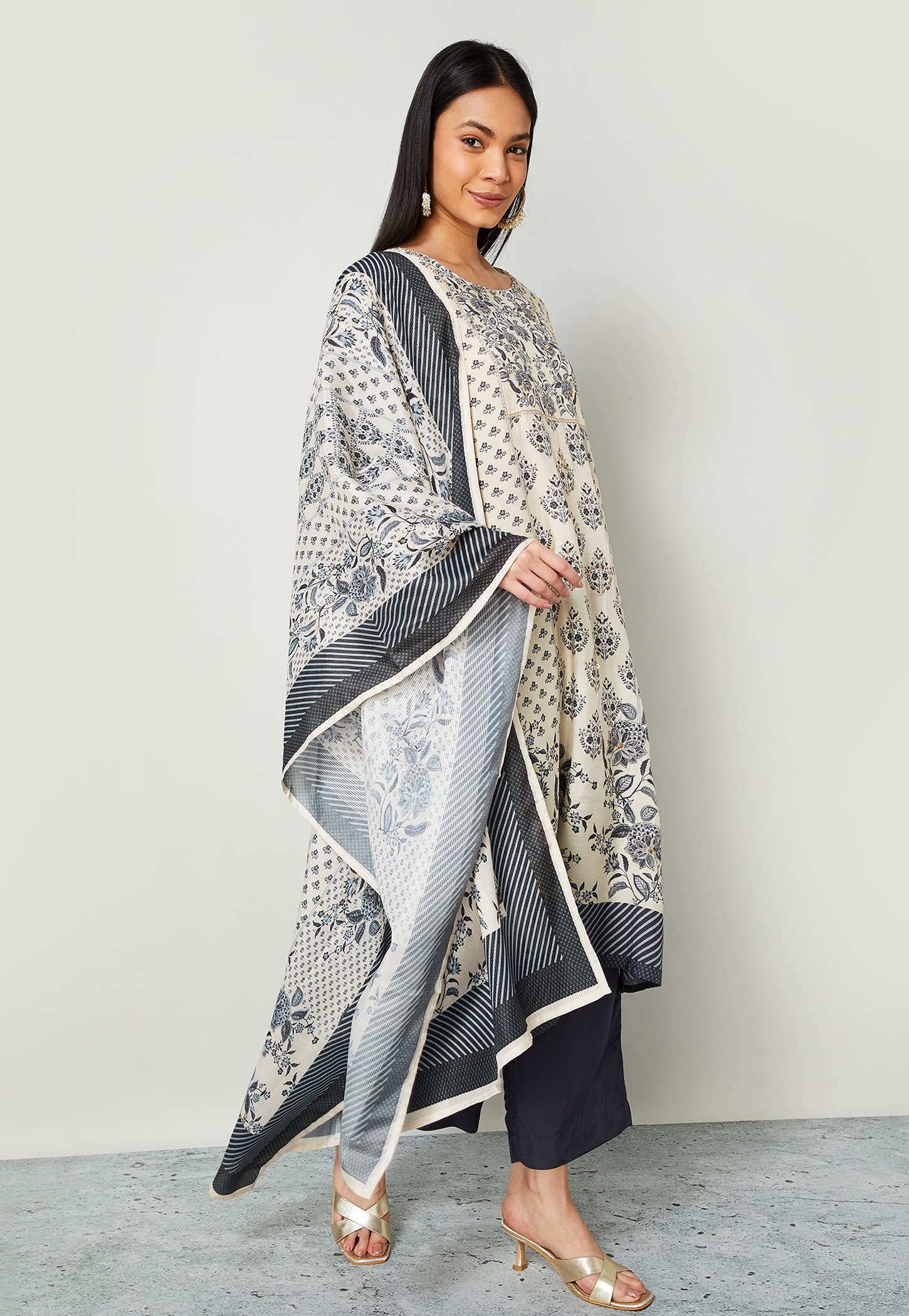 MELANGE Floral Print Straight Kurta Set-picture-42
