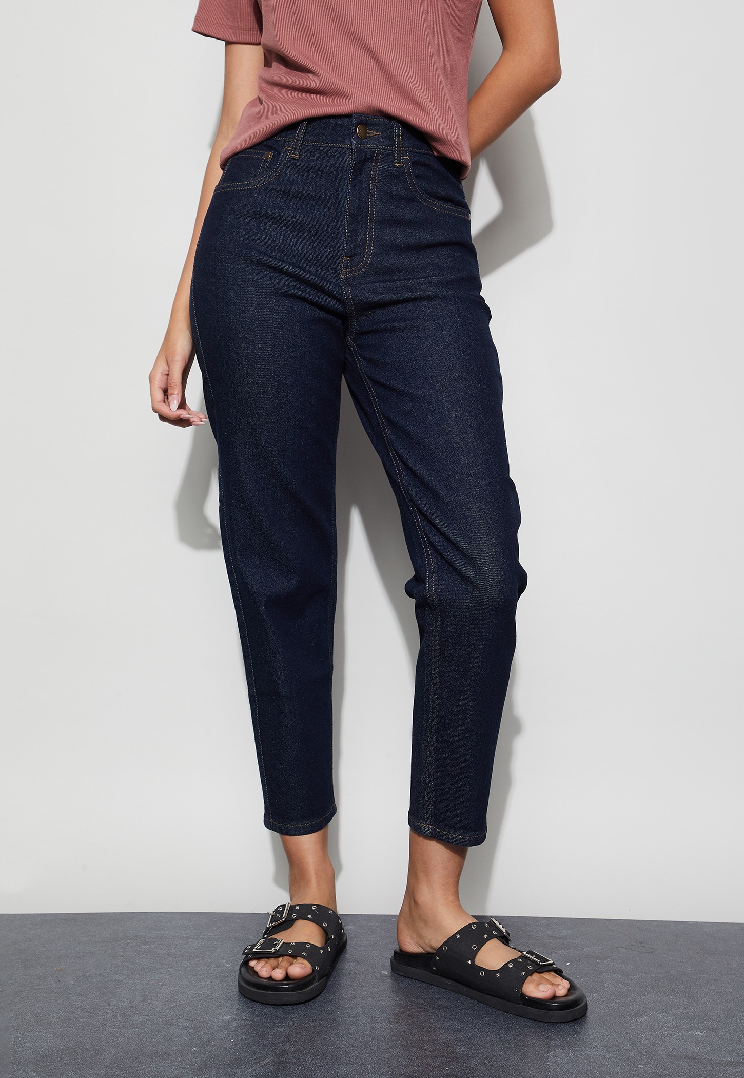 FAME FOREVER Solid Mom Fit Jeans-image-25