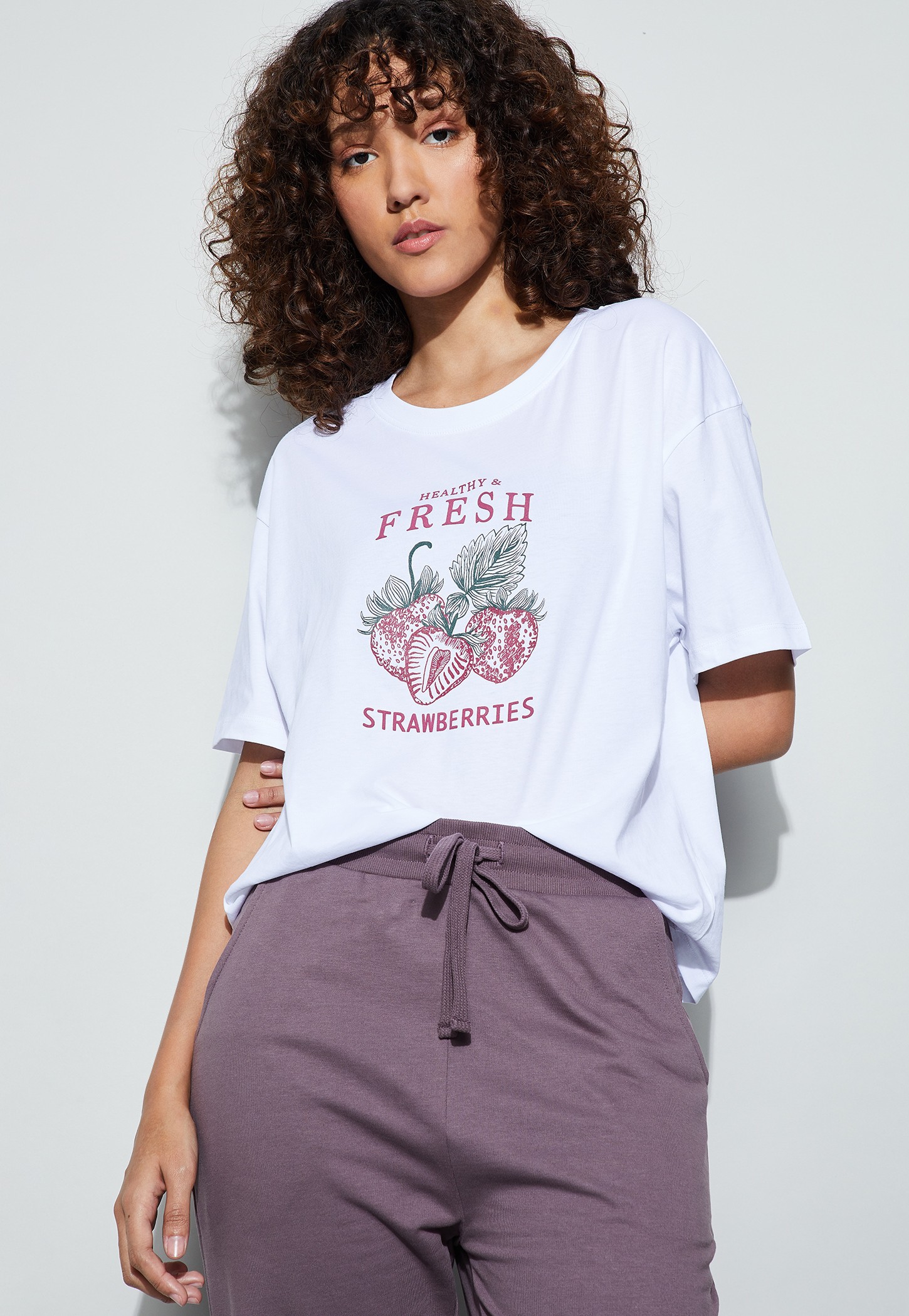 FAME FOREVER Graphic Print T-shirt-picture-32