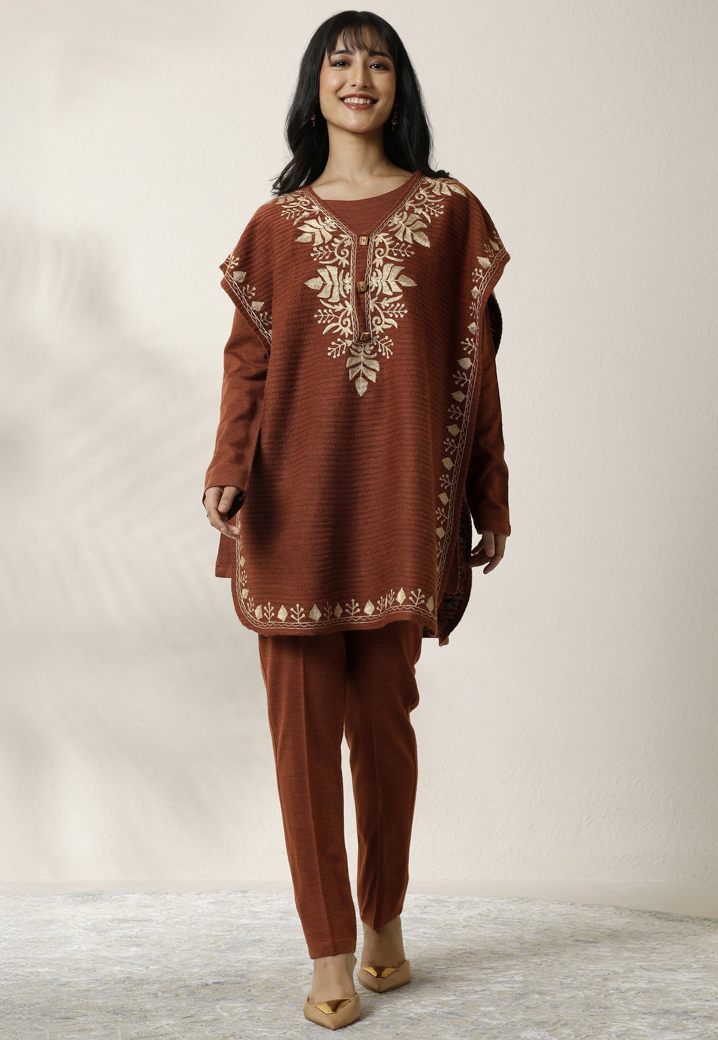 LIBAS Straight Kurti Set with Embroidered Poncho-picture-19
