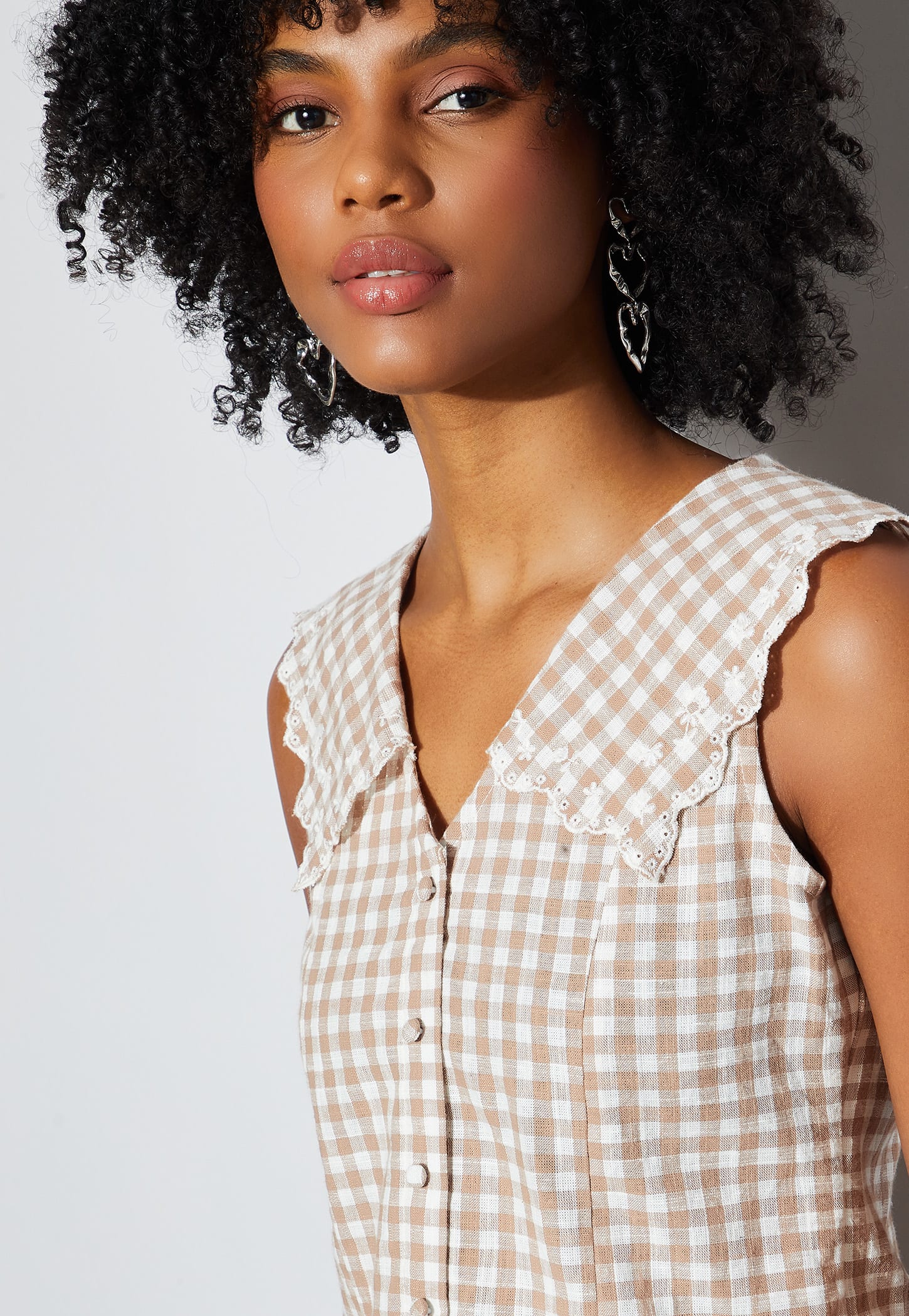 GINGER Checked Buttoned Sleeveless Top-picture-26