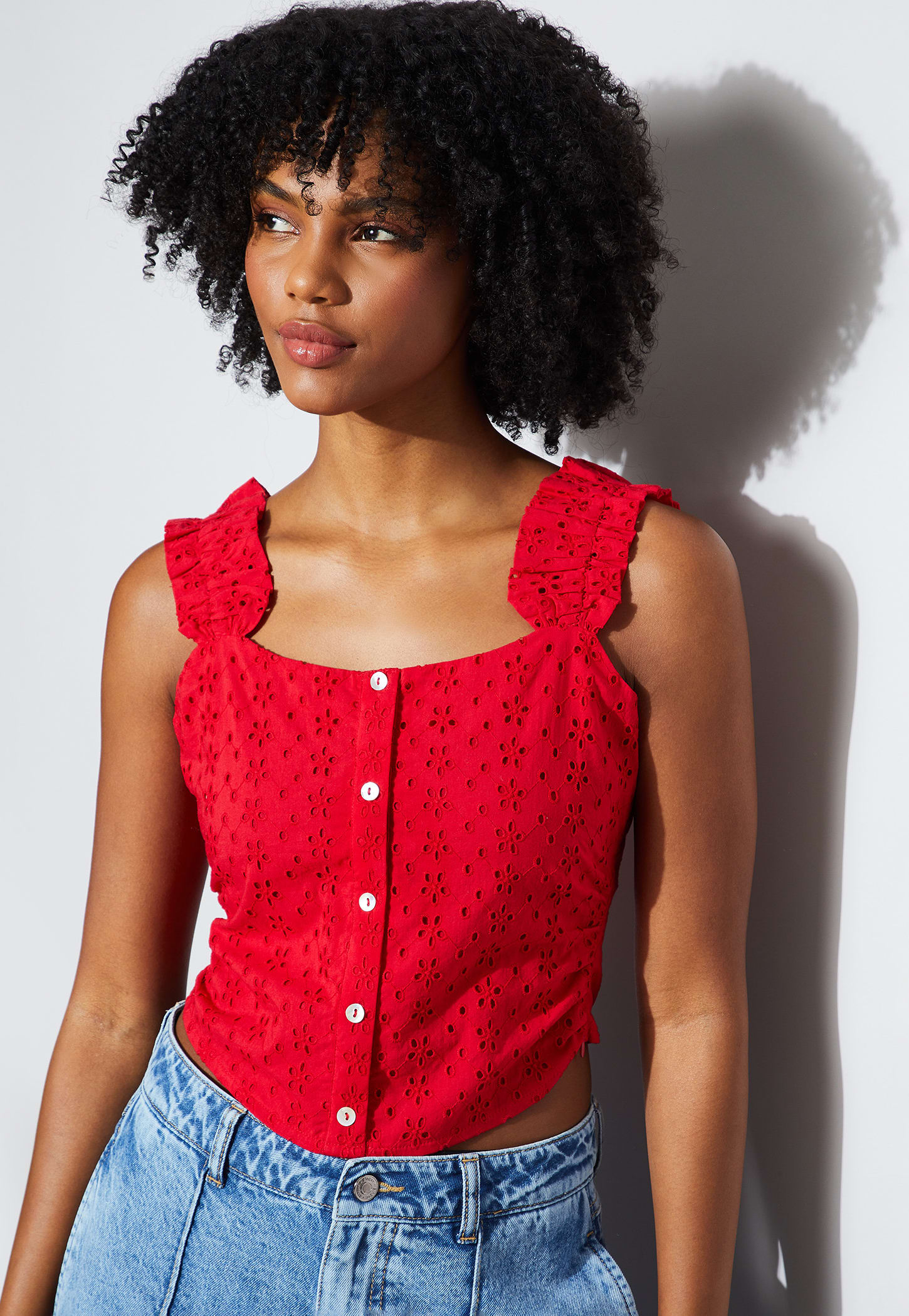 GINGER Floral Design Buttoned Crop Top-picture-44