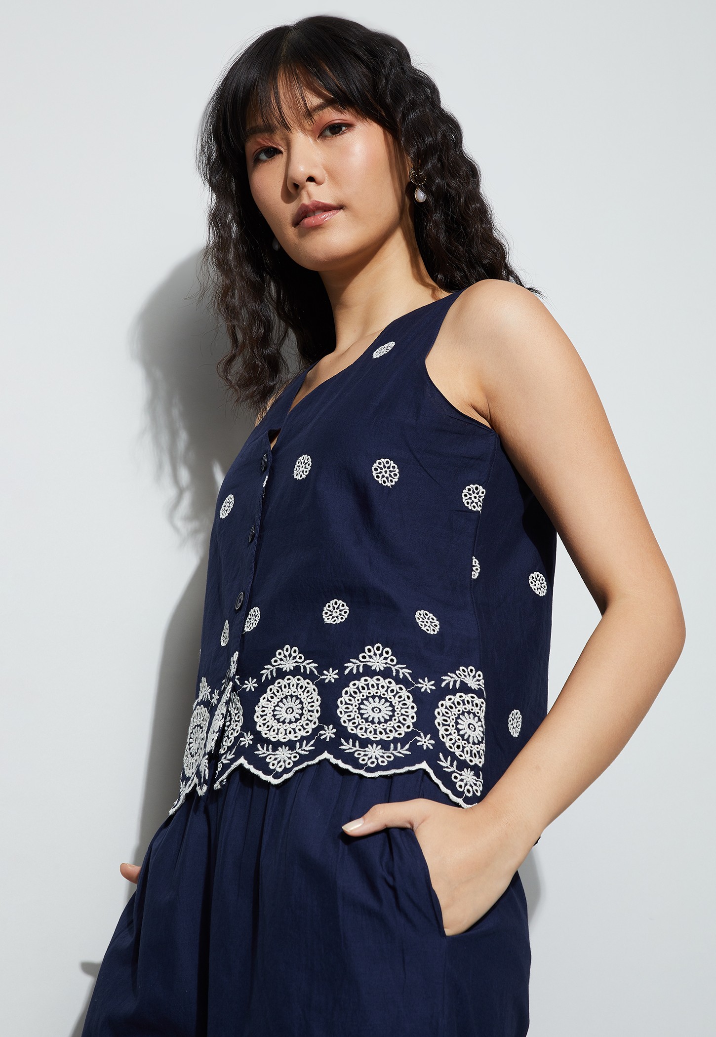 FAME FOREVER Embroidered Vest Top-picture-33