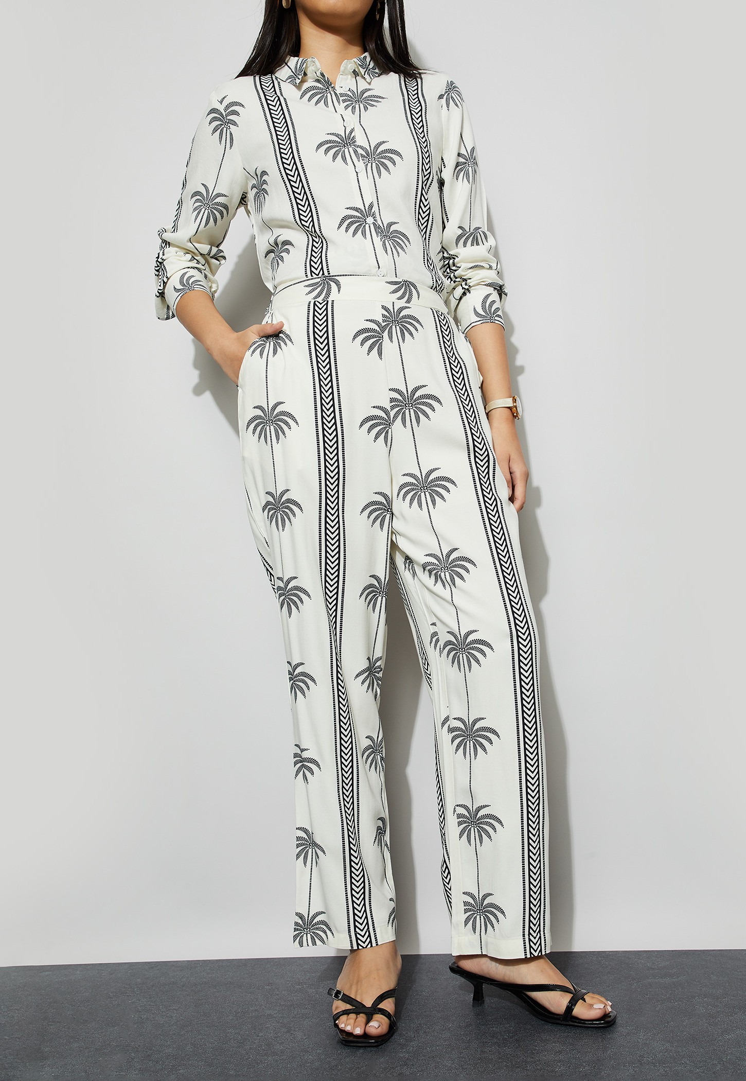 FAME FOREVER Printed Mid-Rise Trousers-picture-51