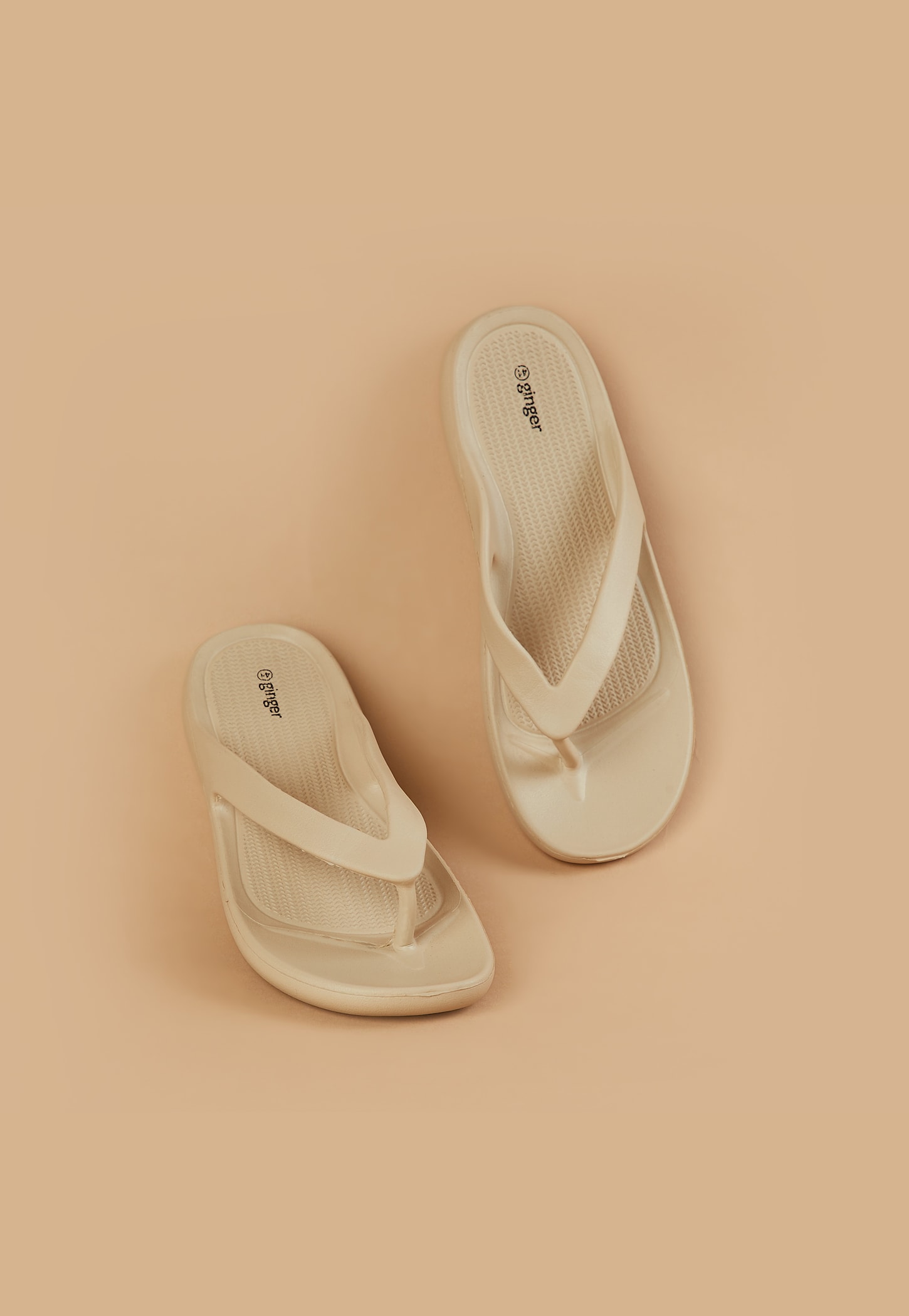 GINGER Solid Flip Flops-picture-24