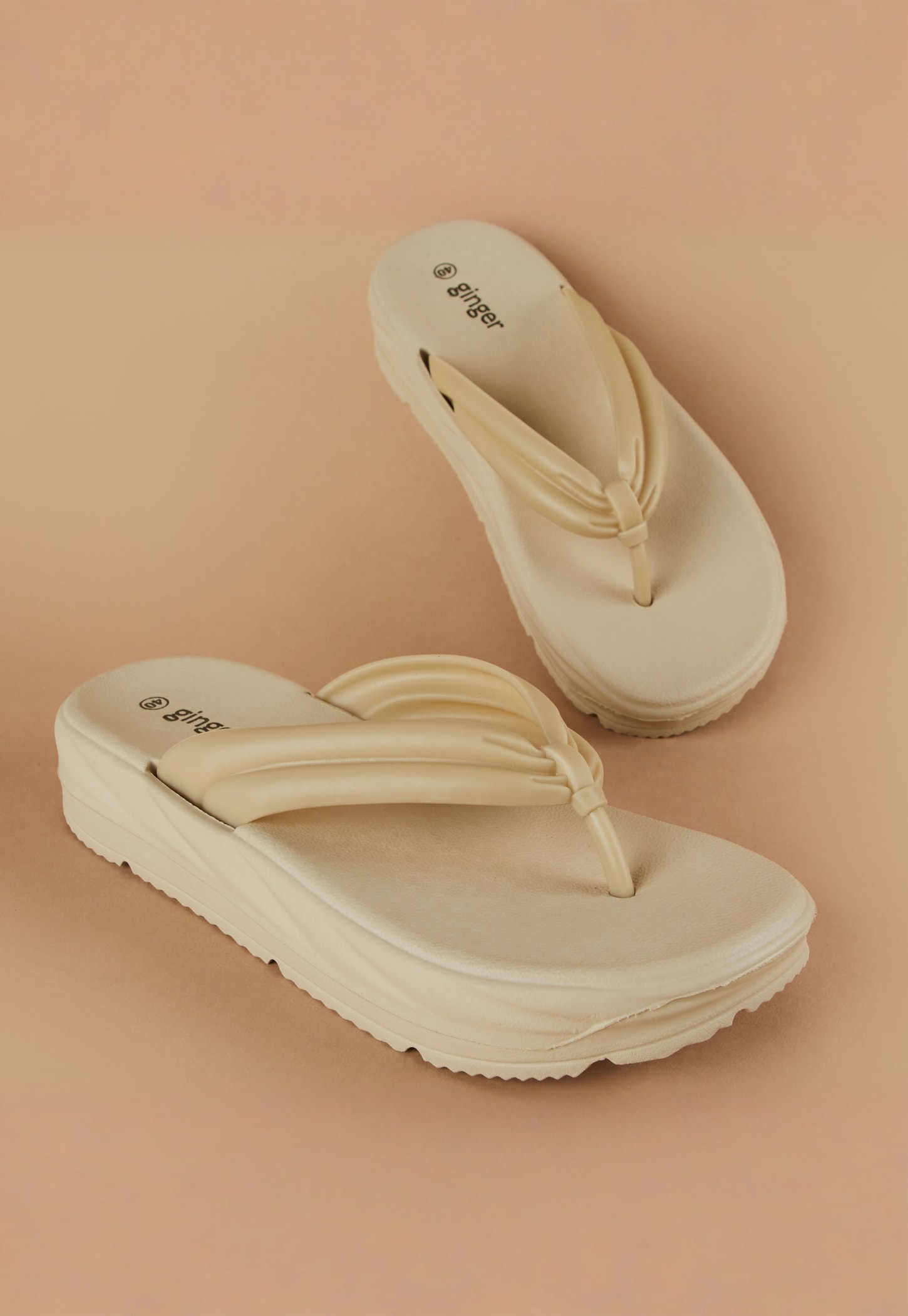 GINGER Solid Flip Flops-picture-42