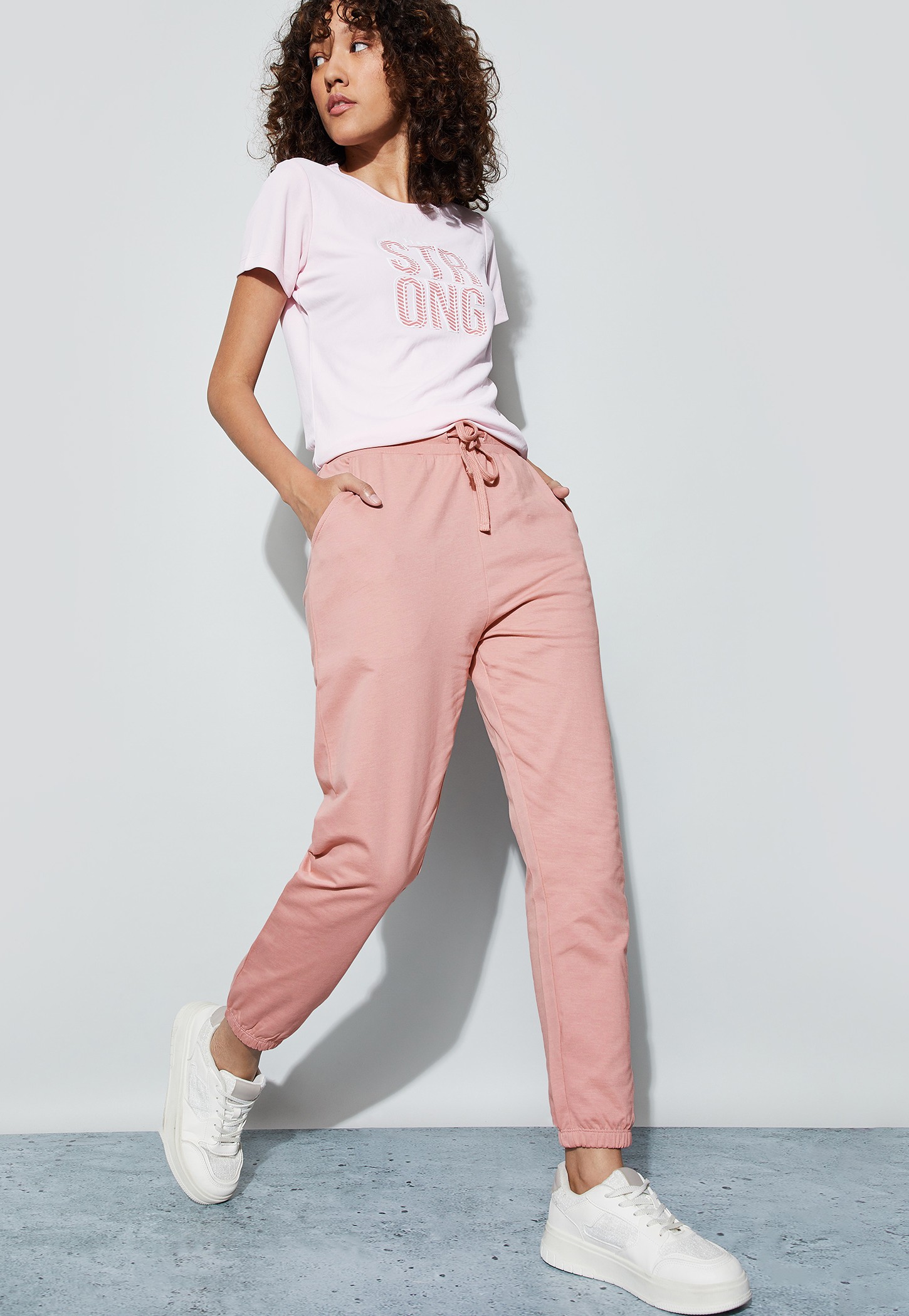 FAME FOREVER Solid Joggers-picture-37