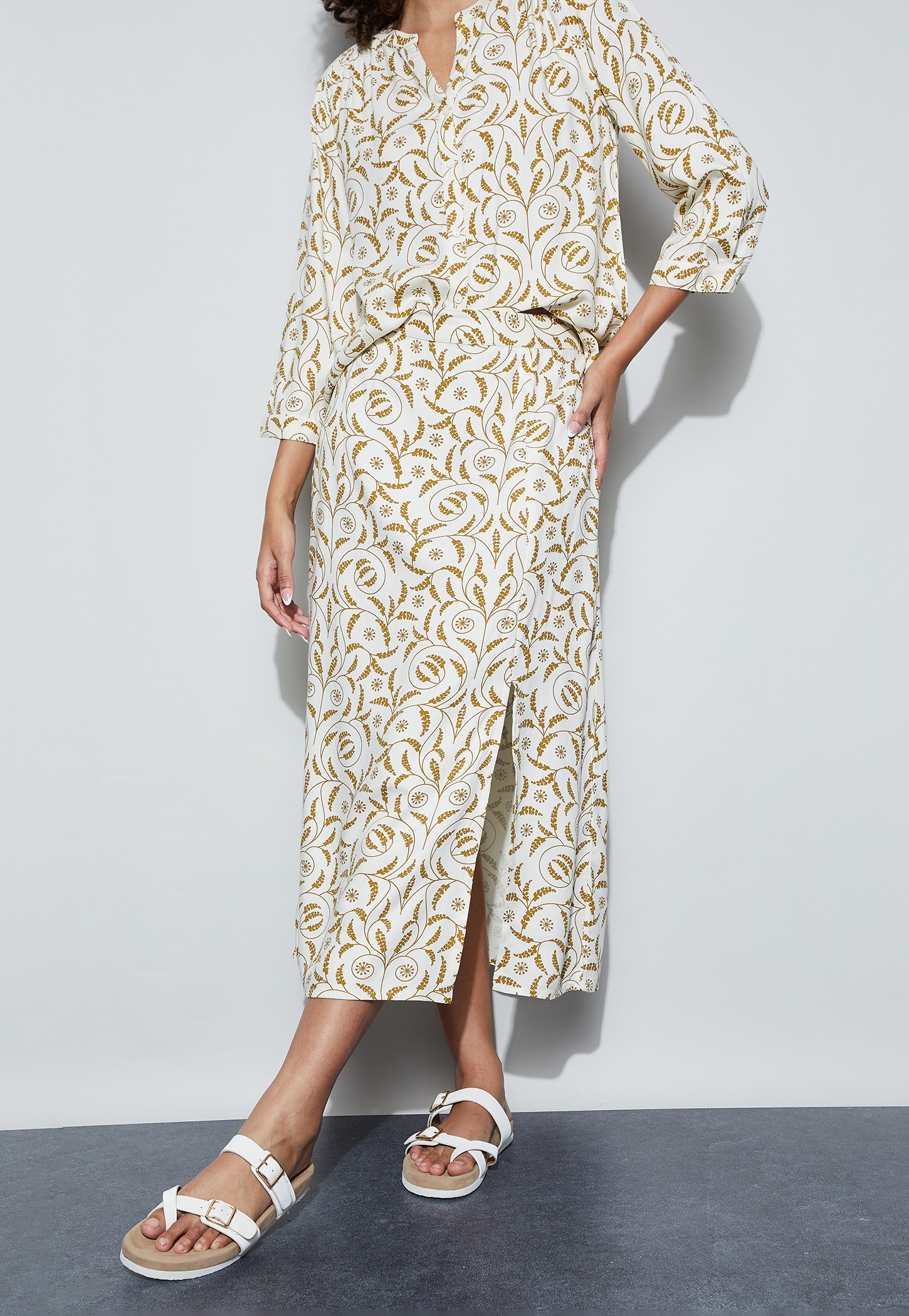 FAME FOREVER Floral Print Slit Midi Skirt-picture-37