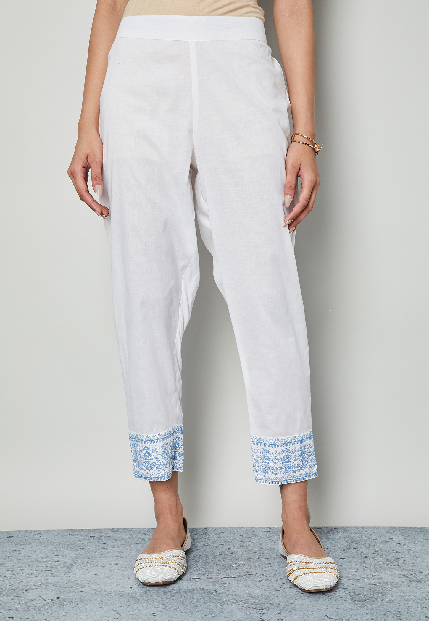 MELANGE Printed Hem Straight Pants-picture-40