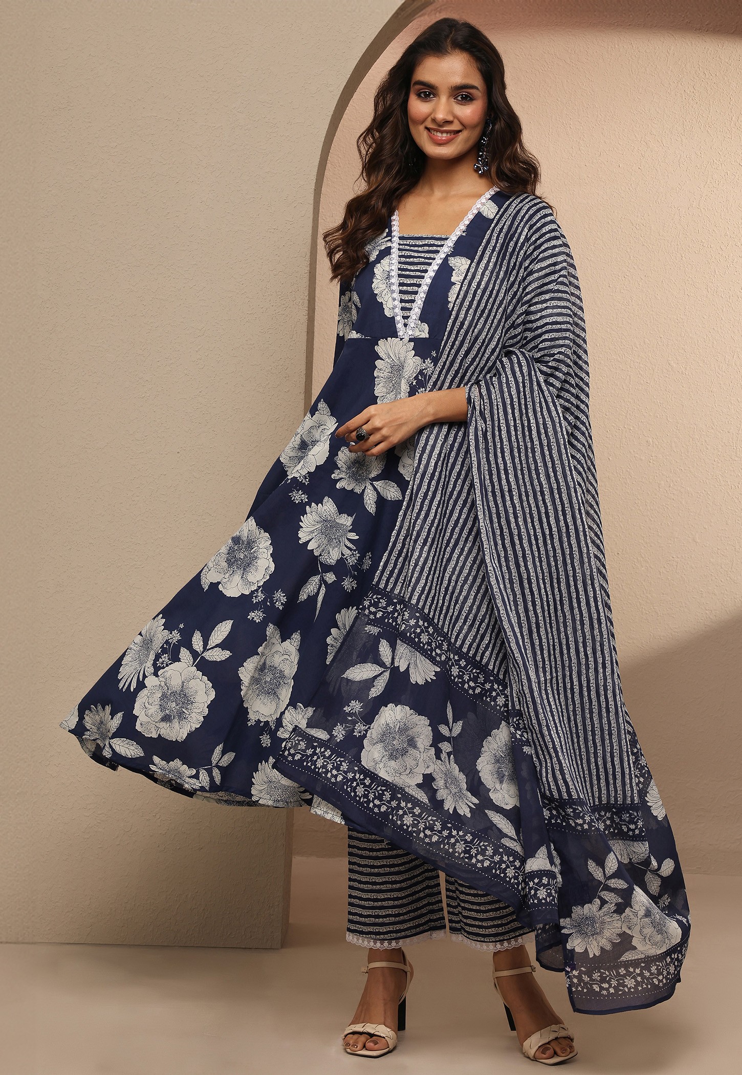 LIBAS Floral Print A-line Kurta Set-picture-11
