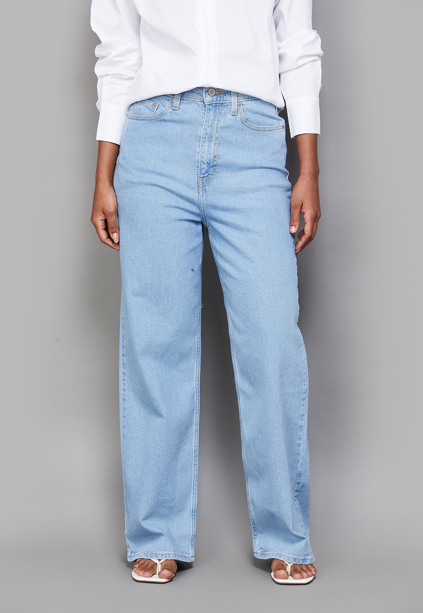 LEVI'S Light Washed Relaxed Fit Jeans-picture-41
