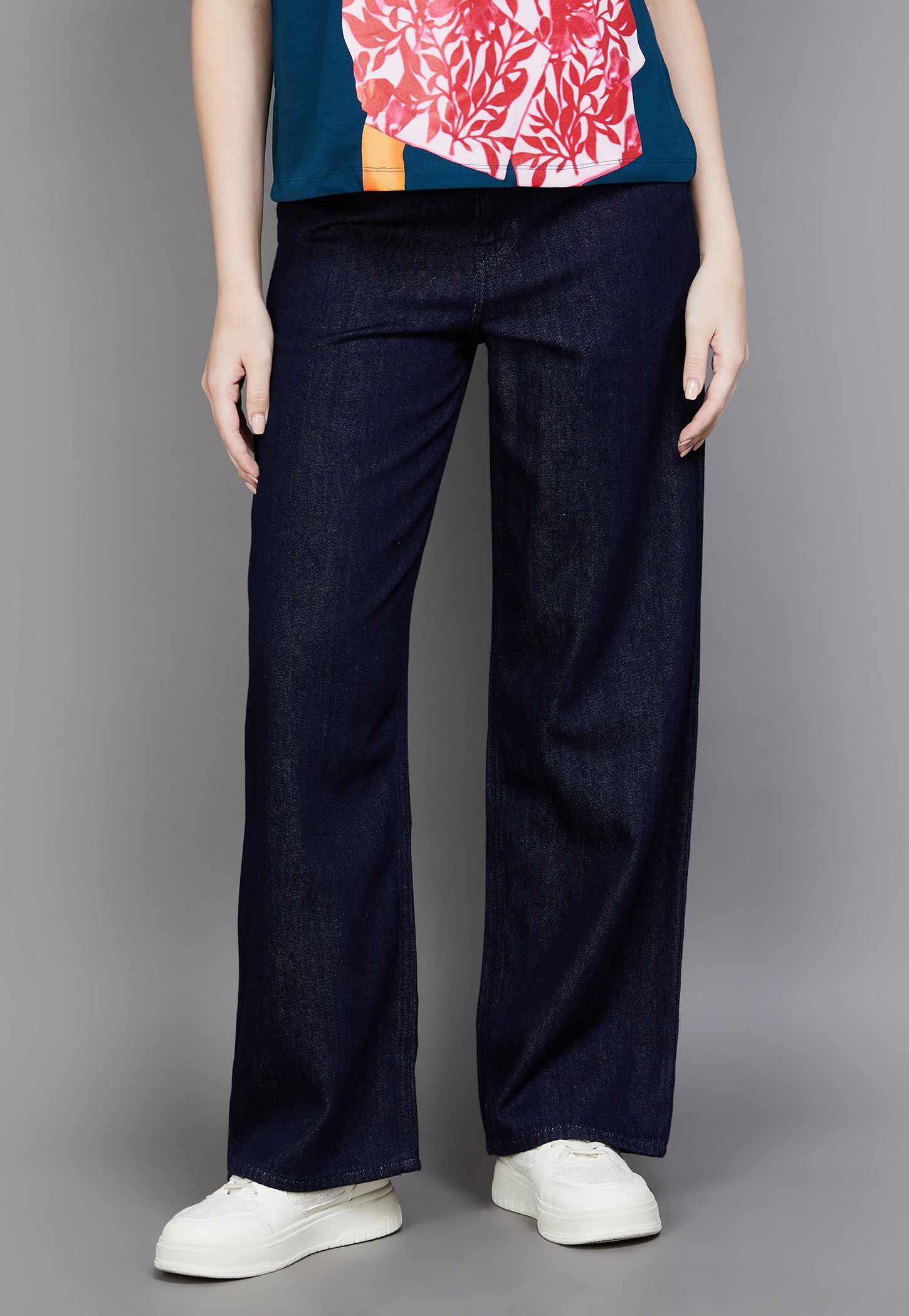 LEVI'S Dark Wash Relaxed Fit Jeans-picture-50