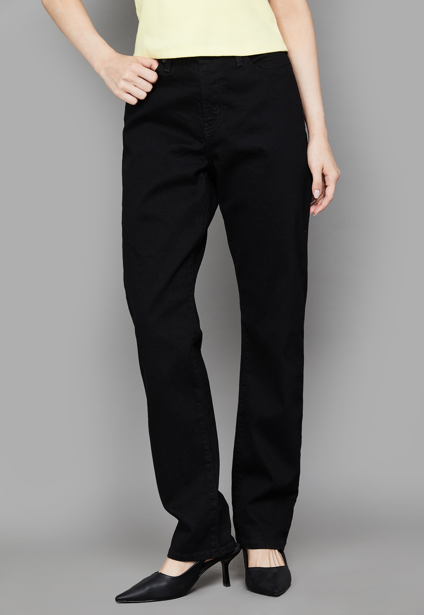 LEVI'S Solid Straight Fit Jeans-picture-11
