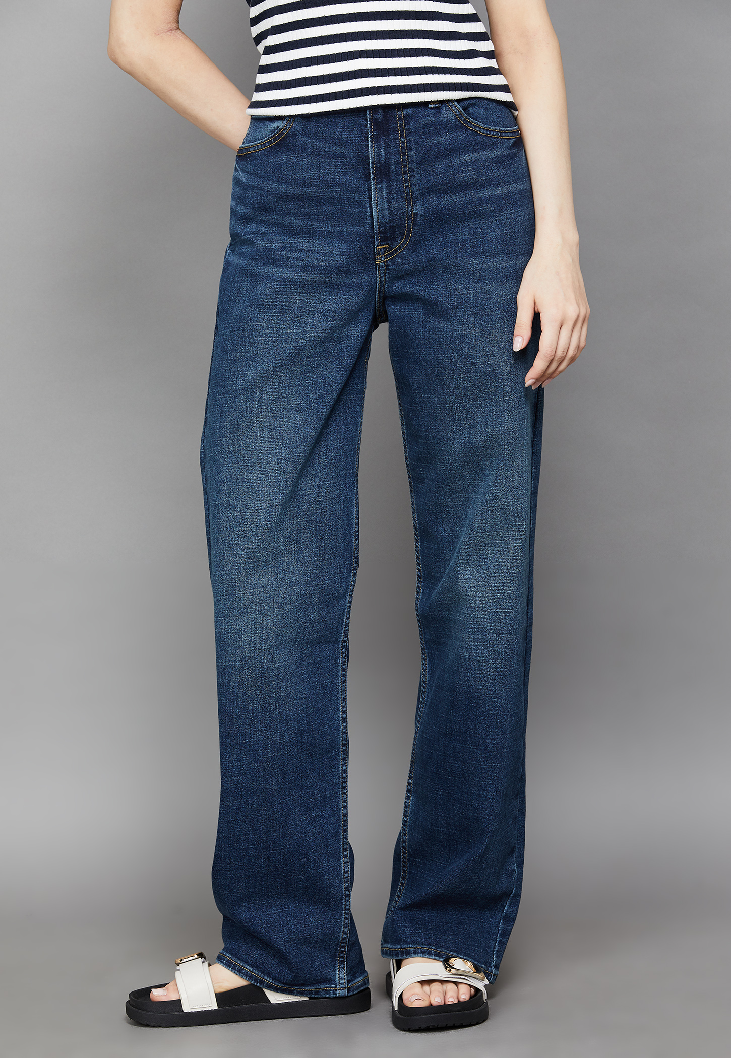 LEVI'S Washed Straight Fit Jeans-picture-19
