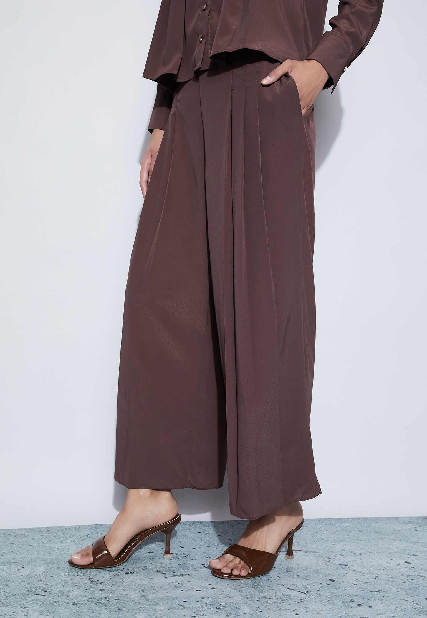 CODE Pleated Trousers-picture-50