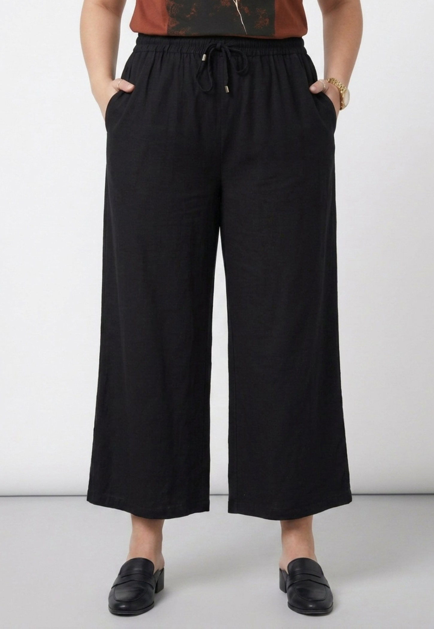 NEXUS Solid Wide-Leg Trousers-picture-25
