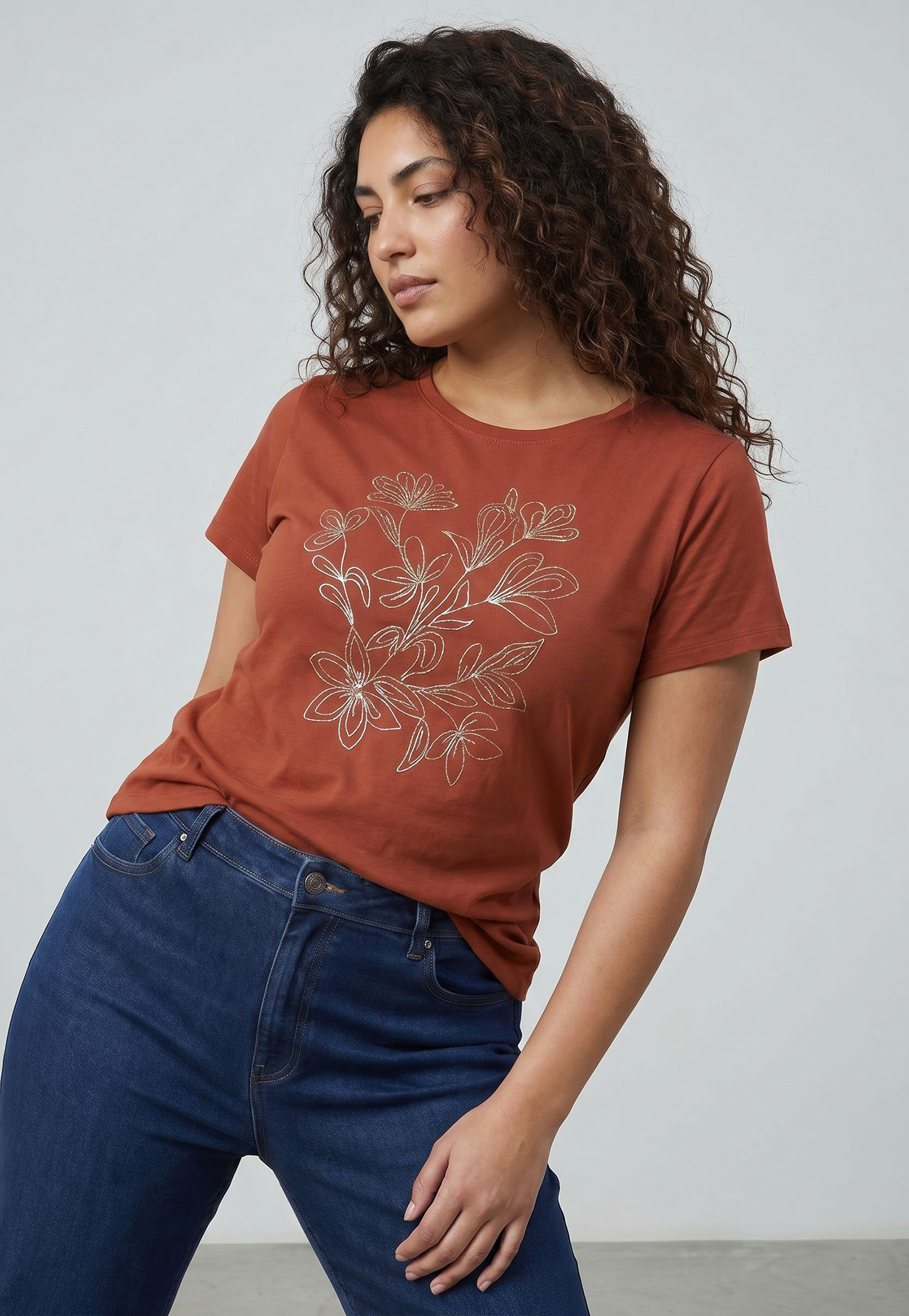 NEXUS Floral Embroidered T-shirt-picture-13