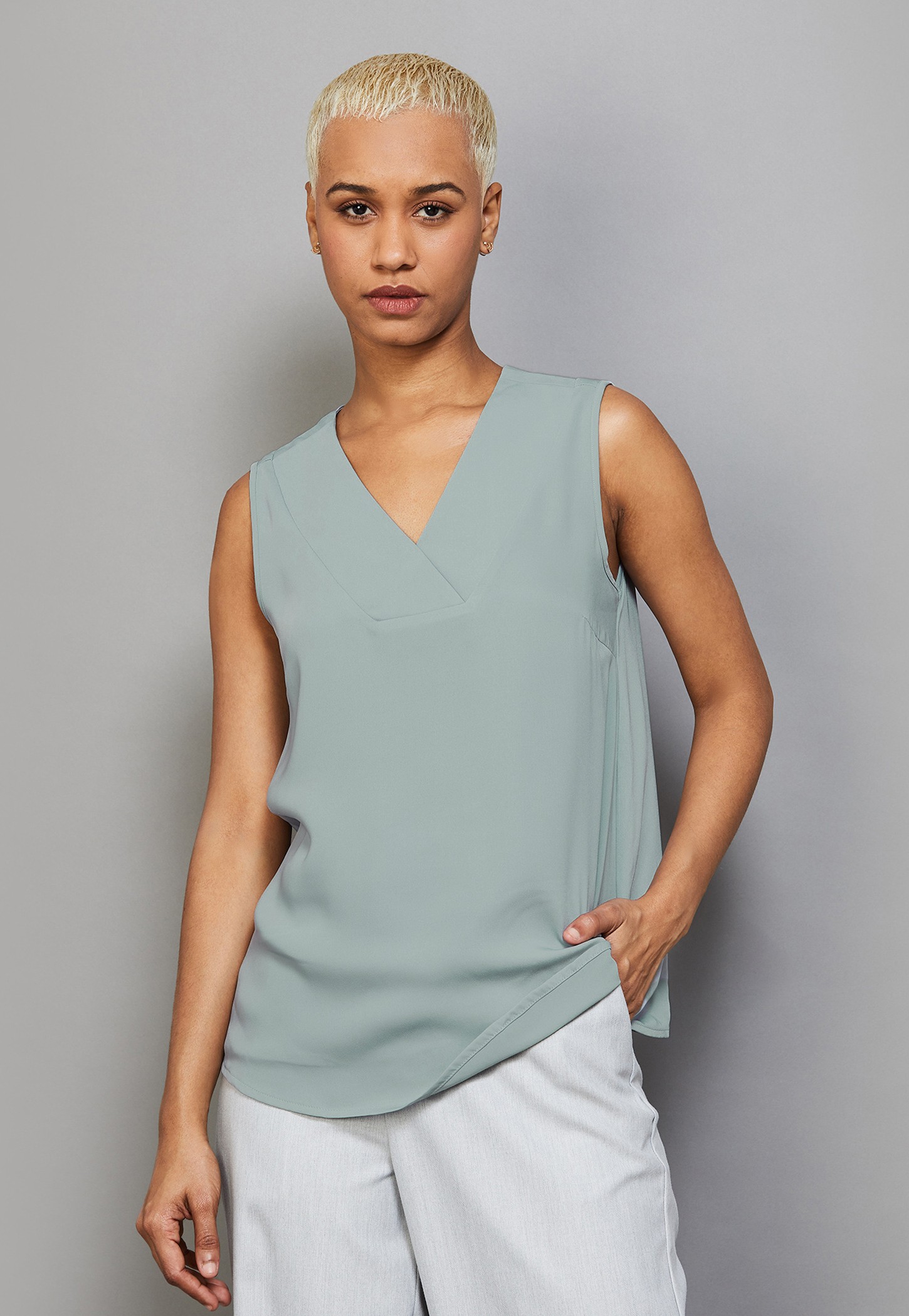 VAN HEUSEN Solid V-Neck Top-picture-15
