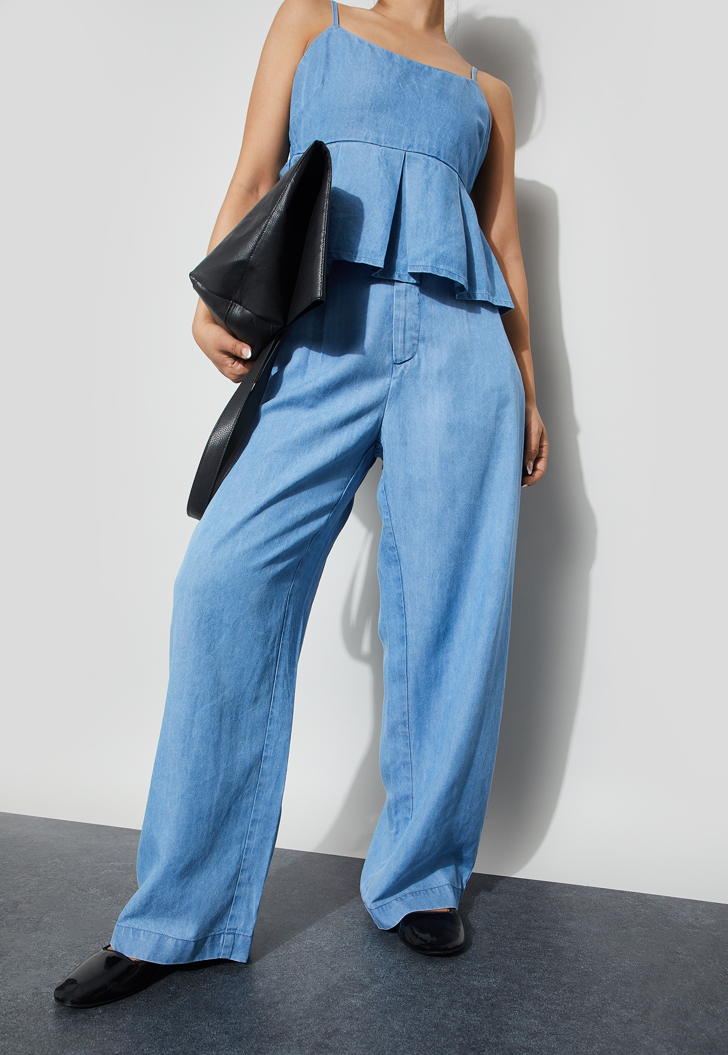 GINGER Washed Wide Leg Jeans-picture-30