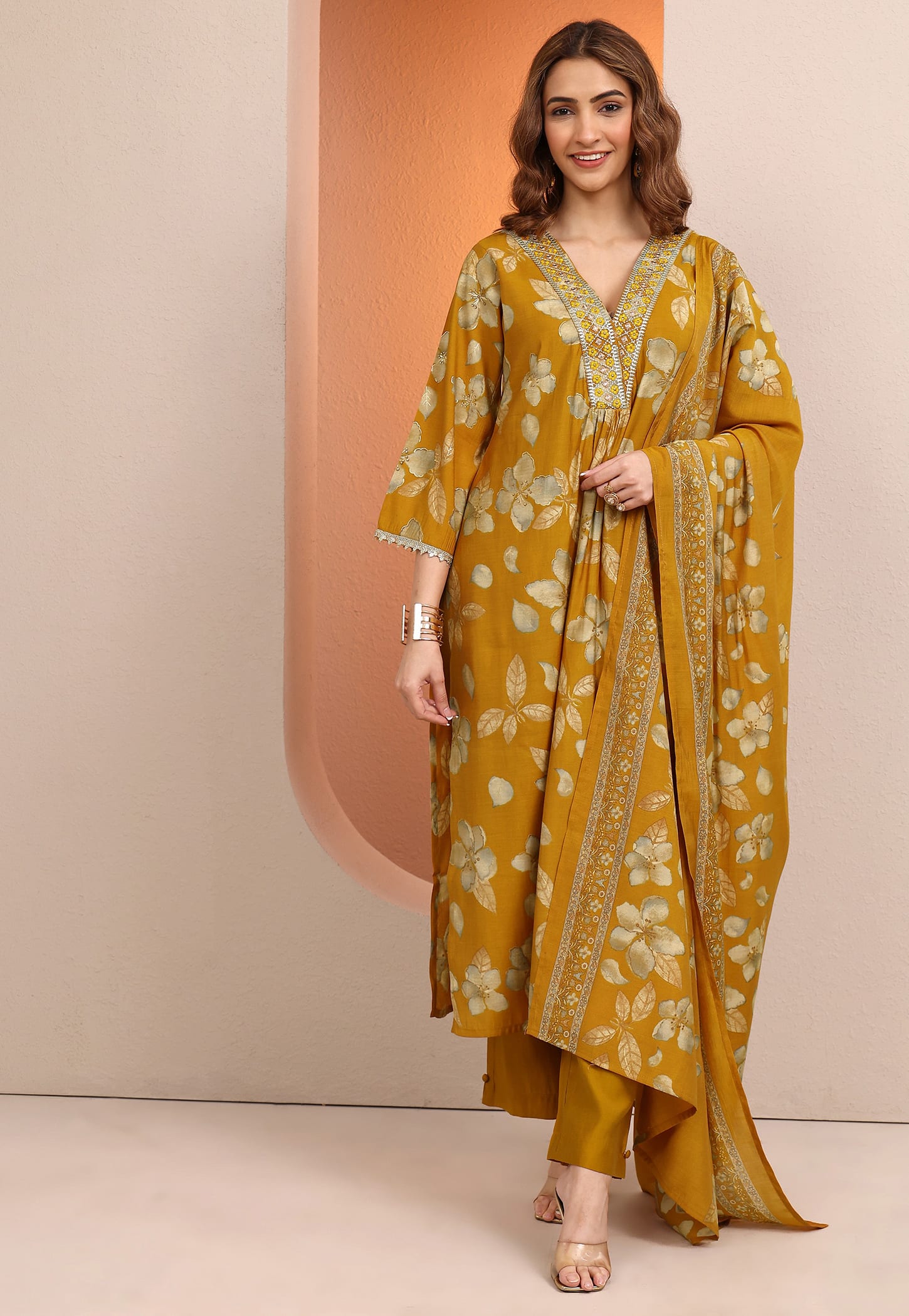 LIBAS Floral Print Straight Kurta Set-picture-19