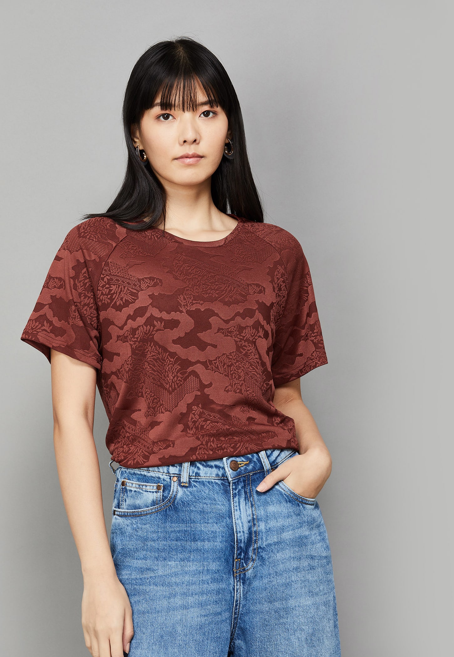 VAN HEUSEN Jacquard Round Neck T-shirt-picture-39