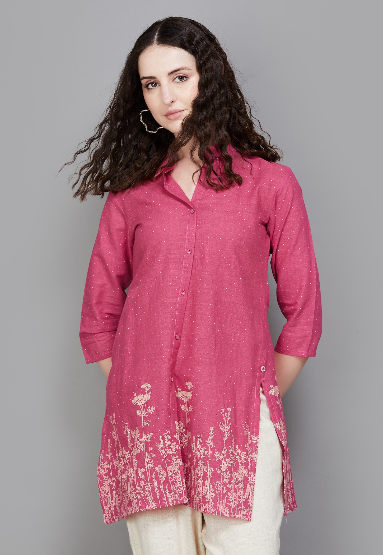 SPAN Embroidered Straight Kurta-picture-35