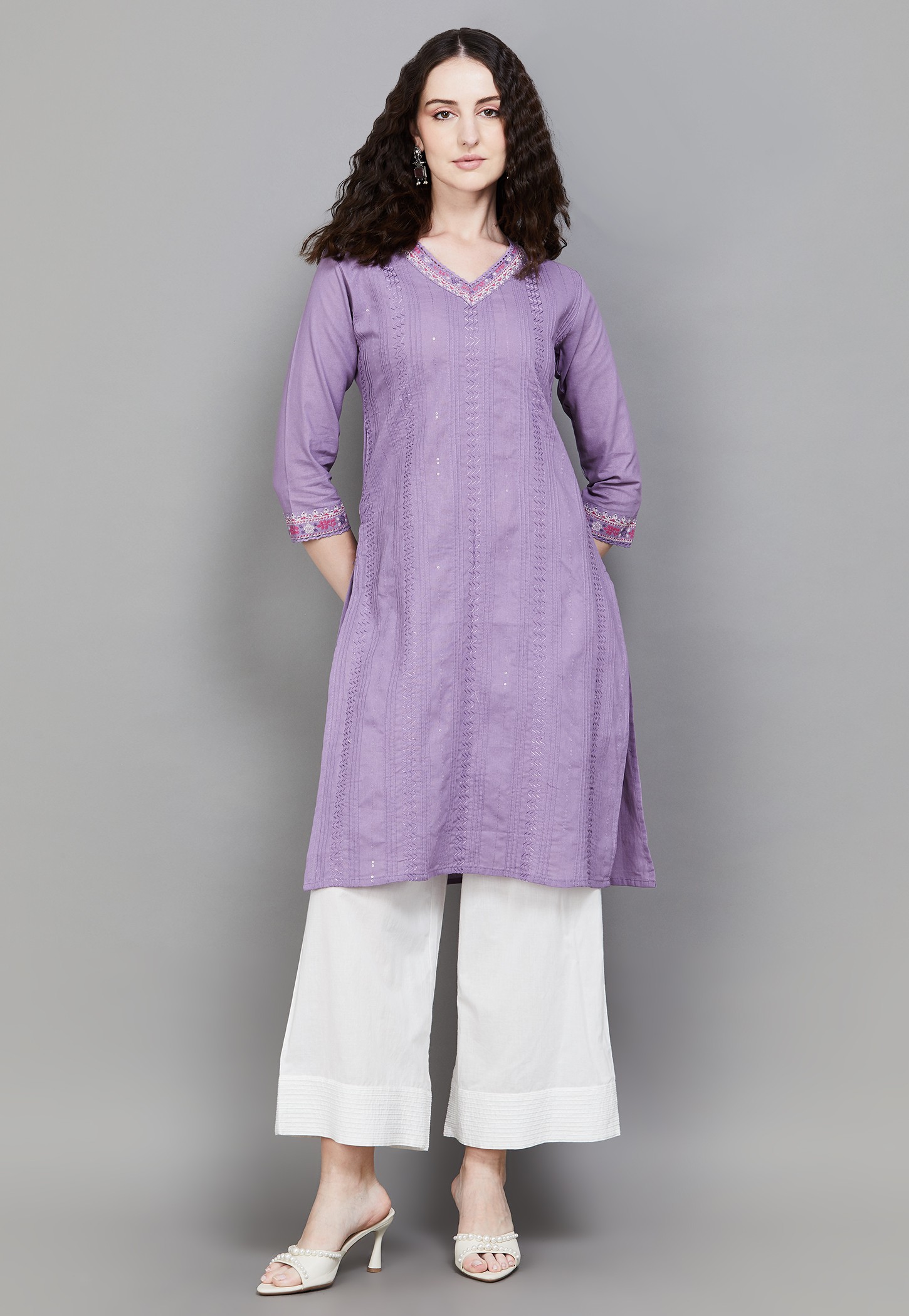SPAN Embroidered Straight Kurta-picture-41