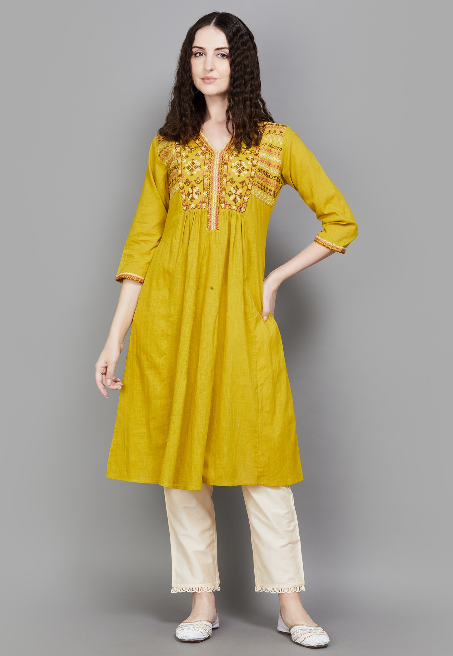 SPAN Embroidered A-Line Kurta-picture-12