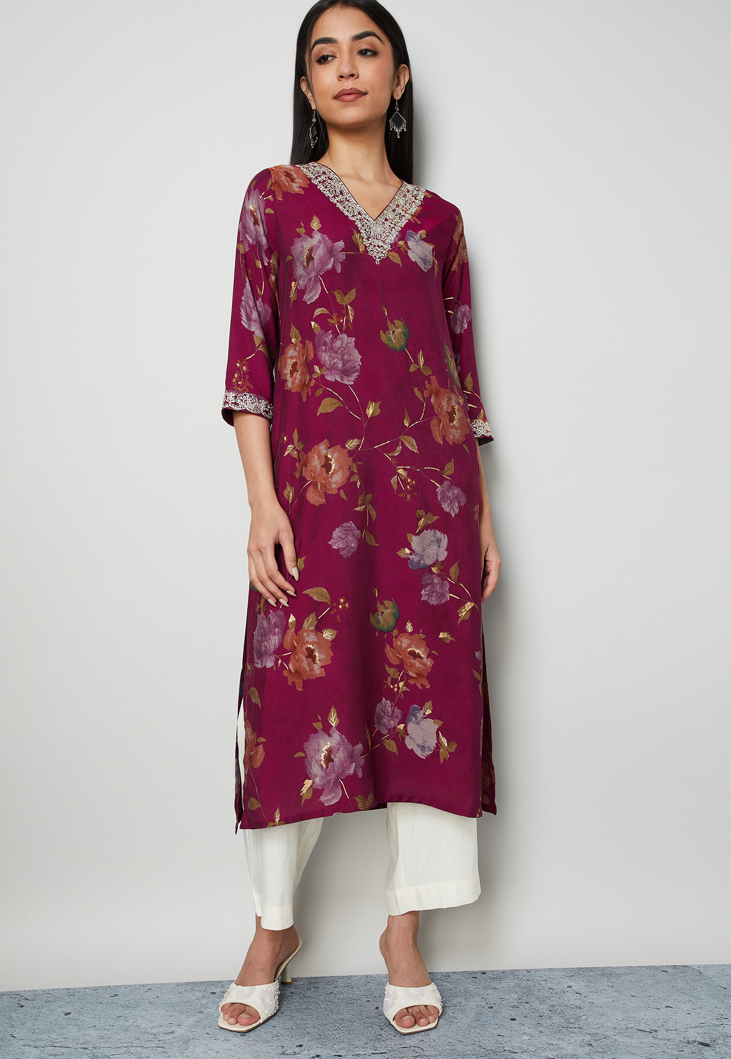 MELANGE Floral Print V-Neck 3/4th Sleeves Straight Kurta-picture-38