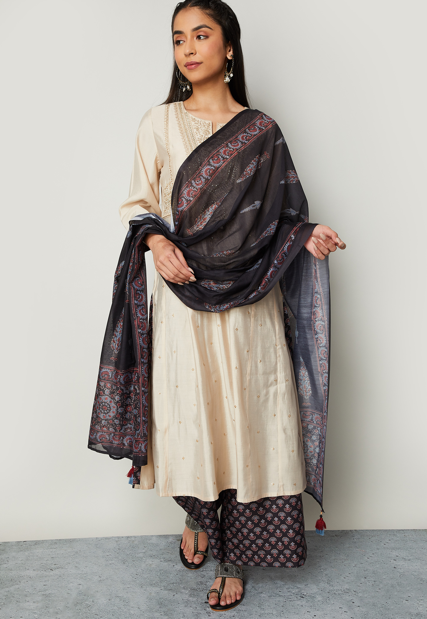 MELANGE Motif Print Dupatta-picture-43