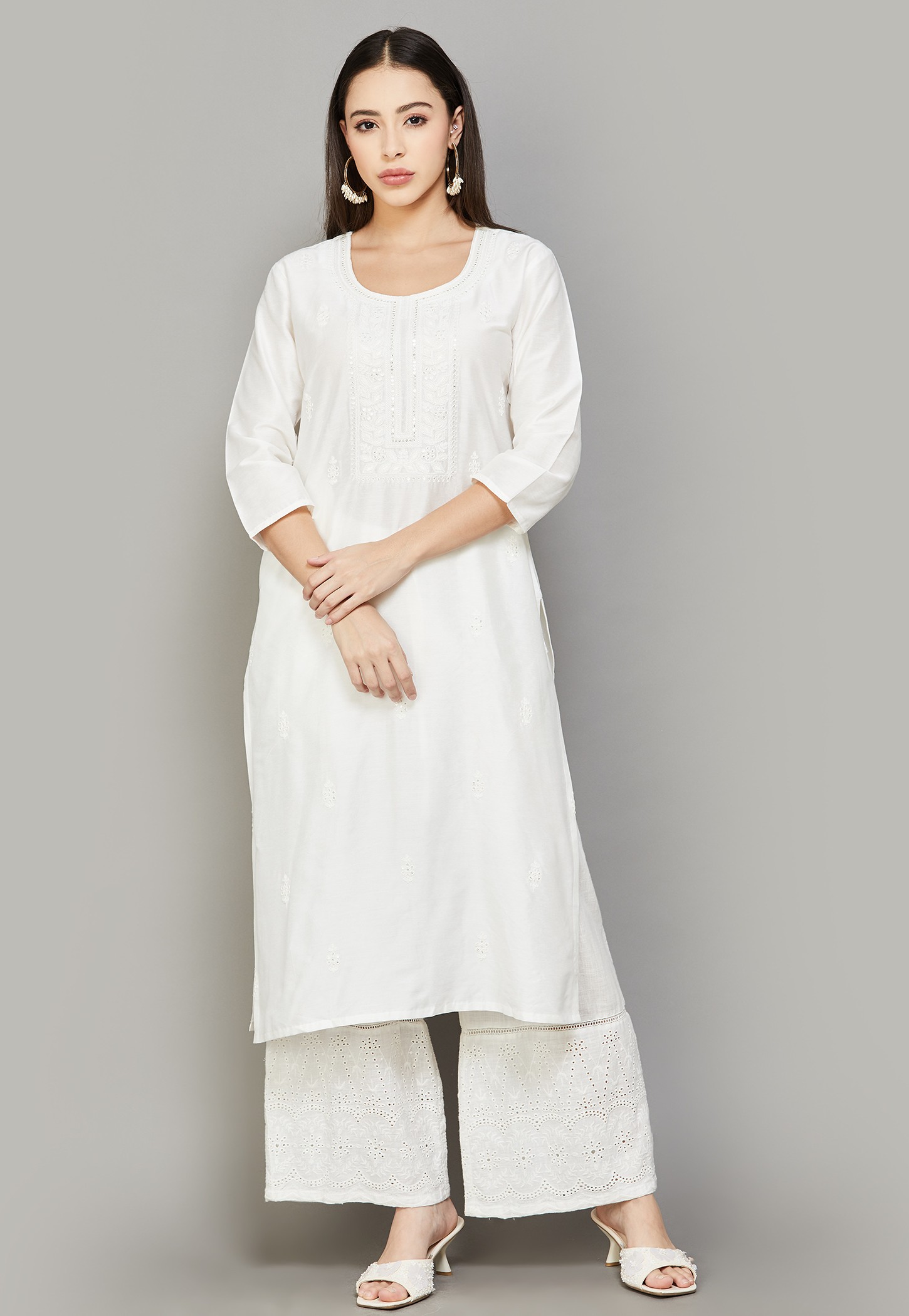 SPAN Embroidered Straight Kurta-picture-40