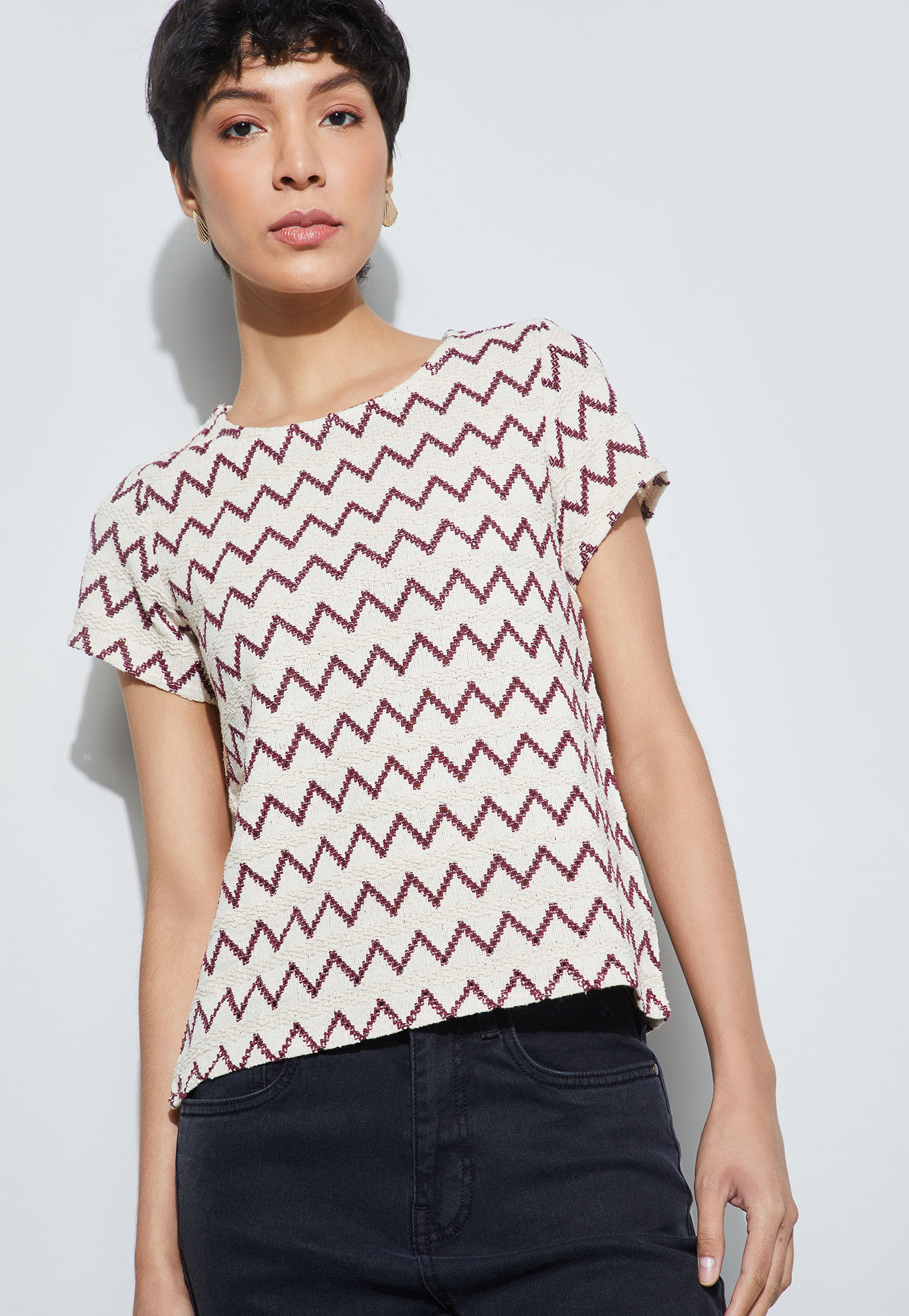 FAME FOREVER Chevron Knit Top-picture-33